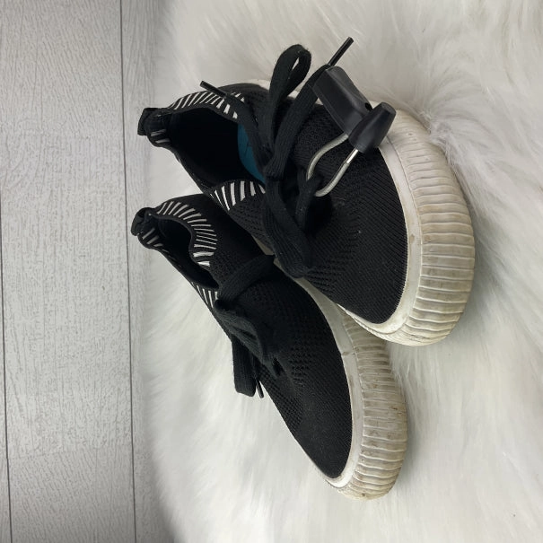 Odor Resistant Material Recovery time Shoes Sneakers By Blowfish In Black, Size: 7.5