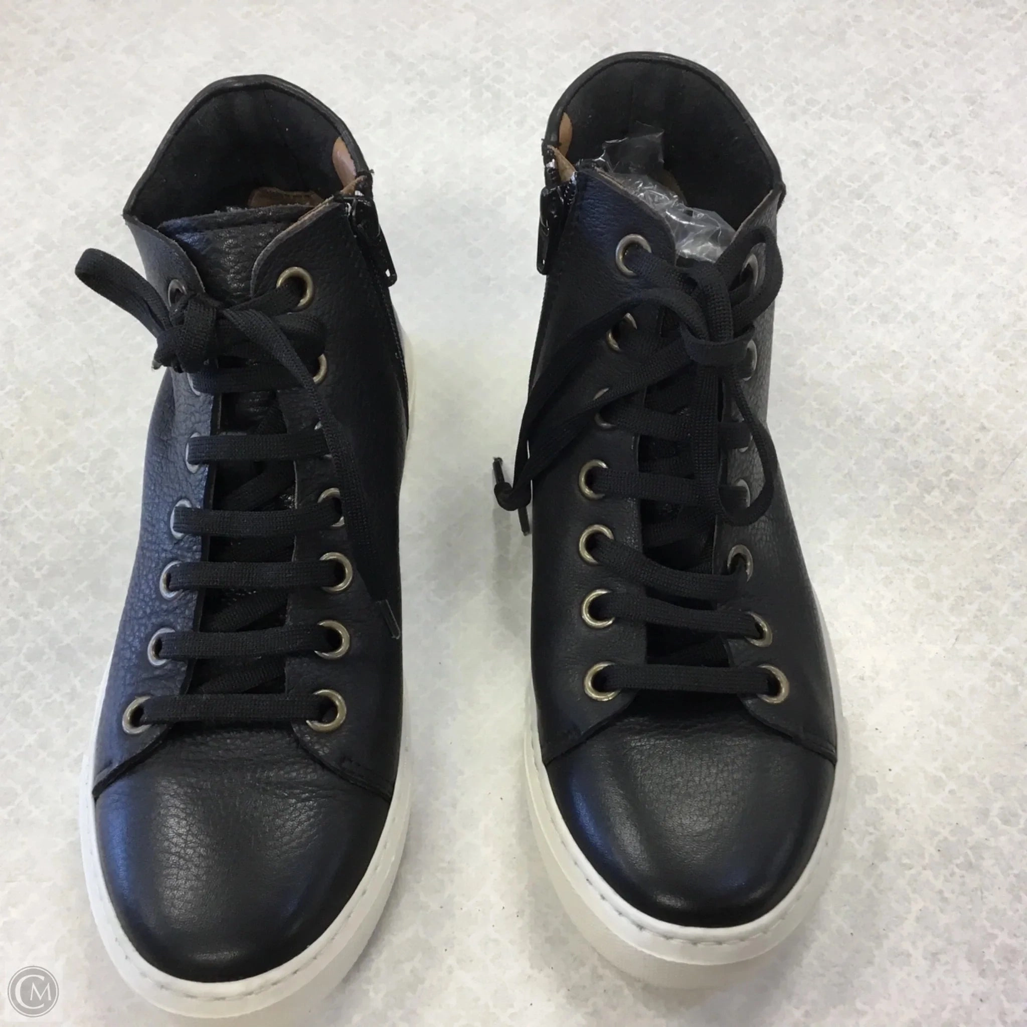 Shoes Sneakers By Bueno In Black, Size: 6.5 Gentle Texture Athletic Aesthetic