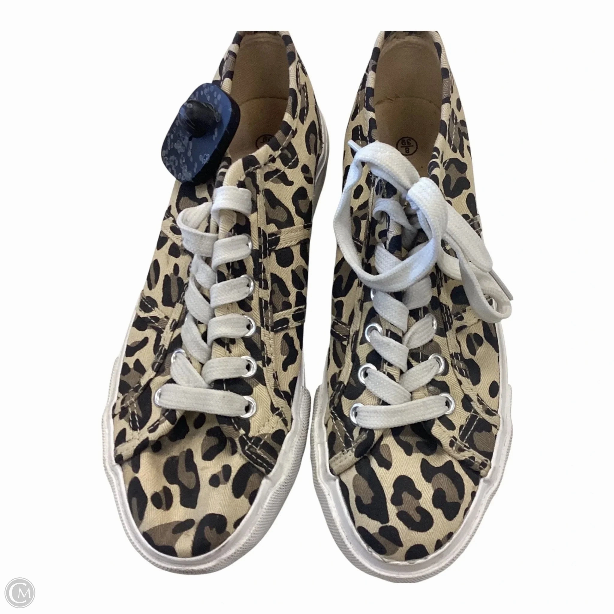 Low Profile Shoes Sneakers By Clothes Mentor In Animal Print, Size: 8