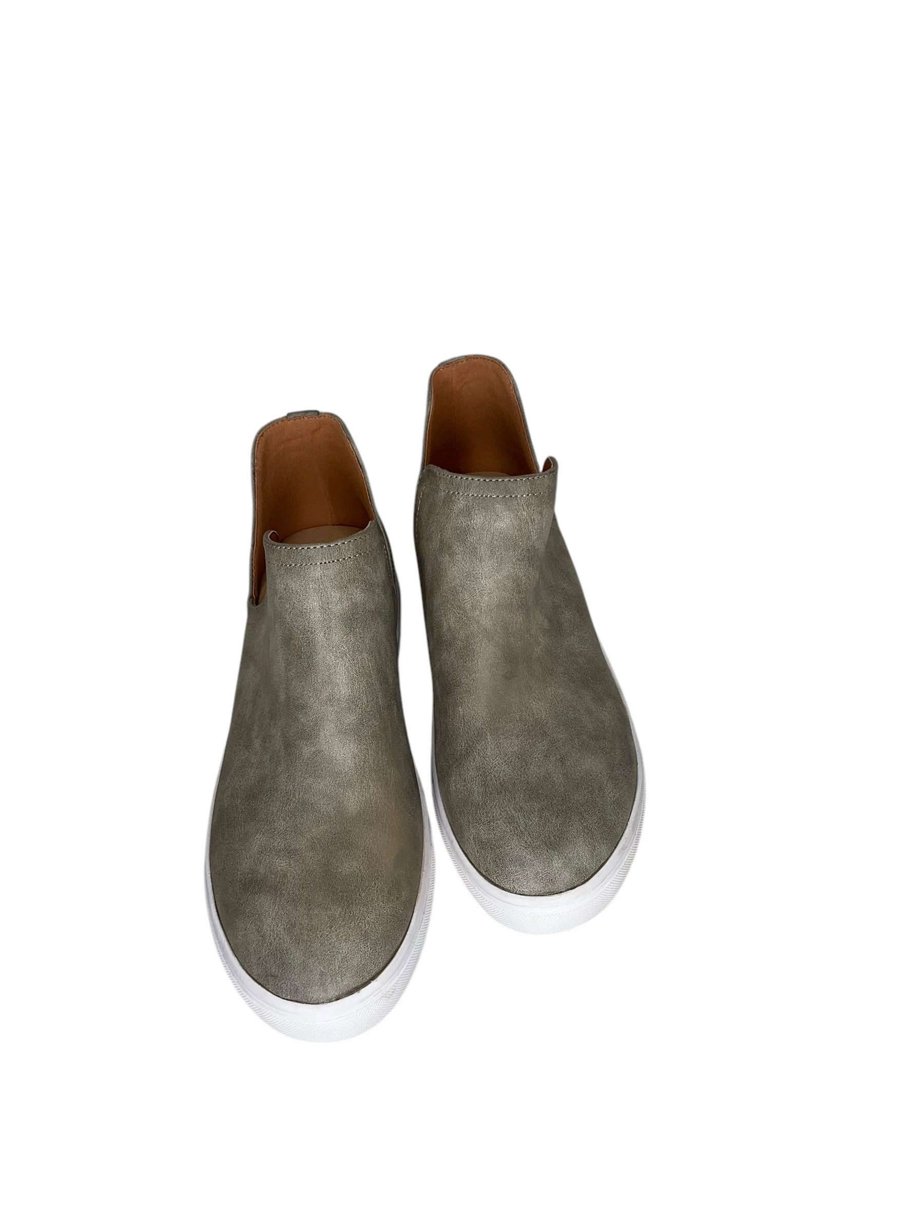 Shoes Sneakers By Clothes Mentor In Beige, Size: 9 Gym workout