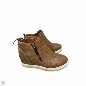 Structured Choice Shoes Sneakers By Clothes Mentor In Brown, Size: 7