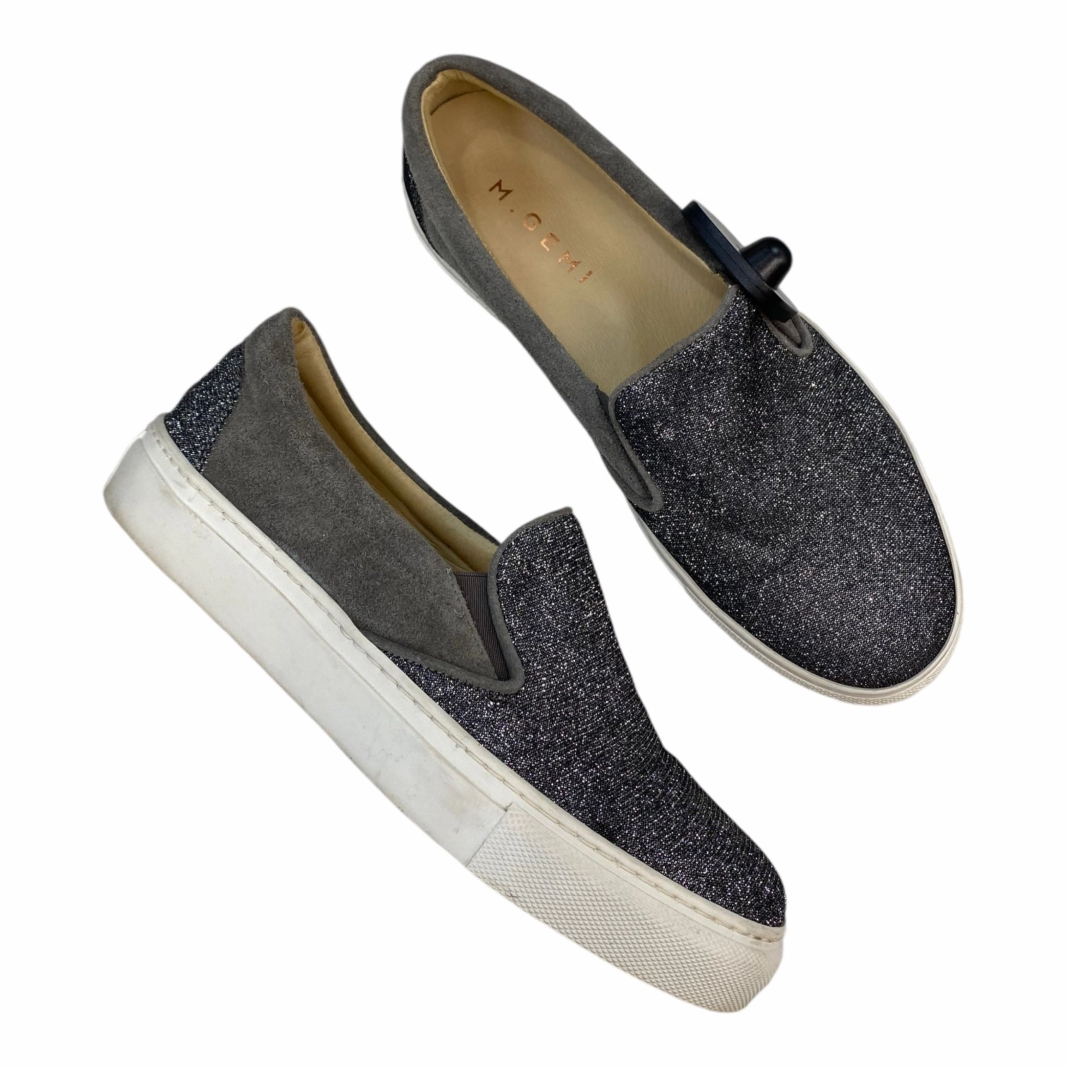 Low Drop Profile Shoes Sneakers By Cmc In Silver, Size: 7.5