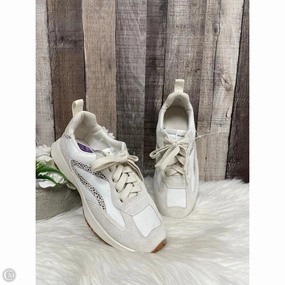 Shoes Sneakers By Cme In Cream, Size: 8 Sport Enthusiast
