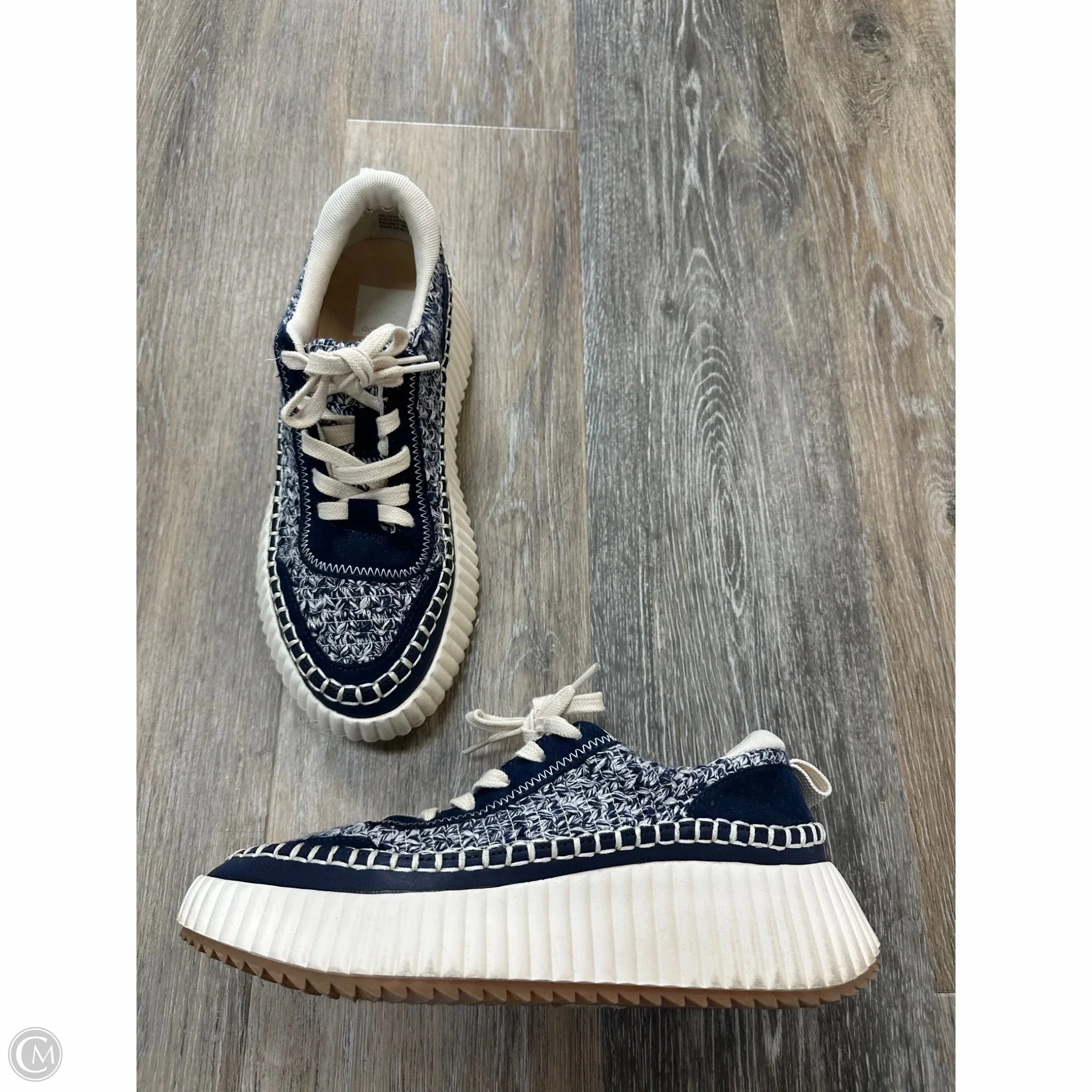 Shoes Sneakers By Dolce Vita In Navy, Size: 7 Responsive Control Wide base stability