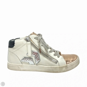 Reinforced sidewalls Airflow Ventilation Channels Shoes Sneakers By Dolce Vita In White, Size: 7