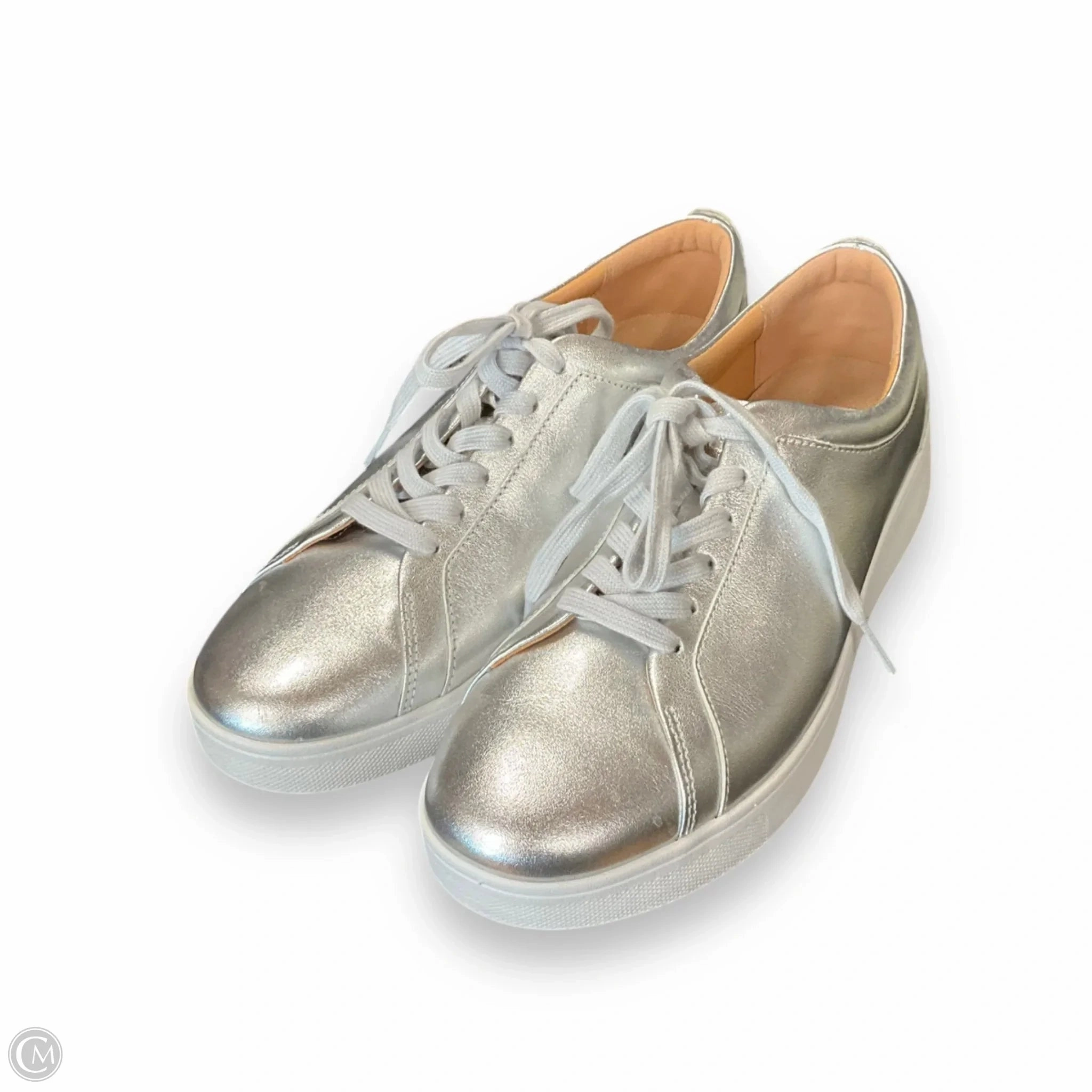 Shoes Sneakers By Fitflop In Silver, Size: 7 Gusseted Tongue