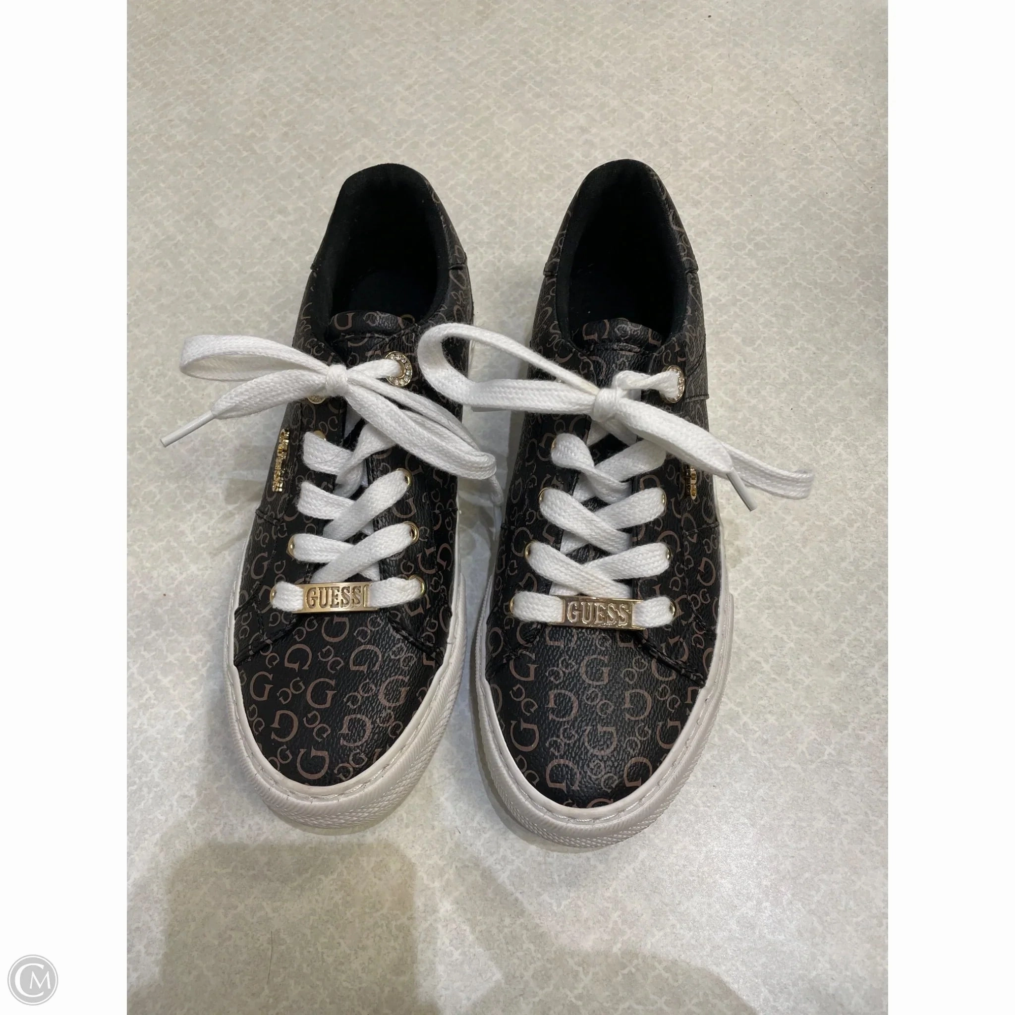 Shoes Sneakers By Guess In Black, Size: 7 Strong Stride