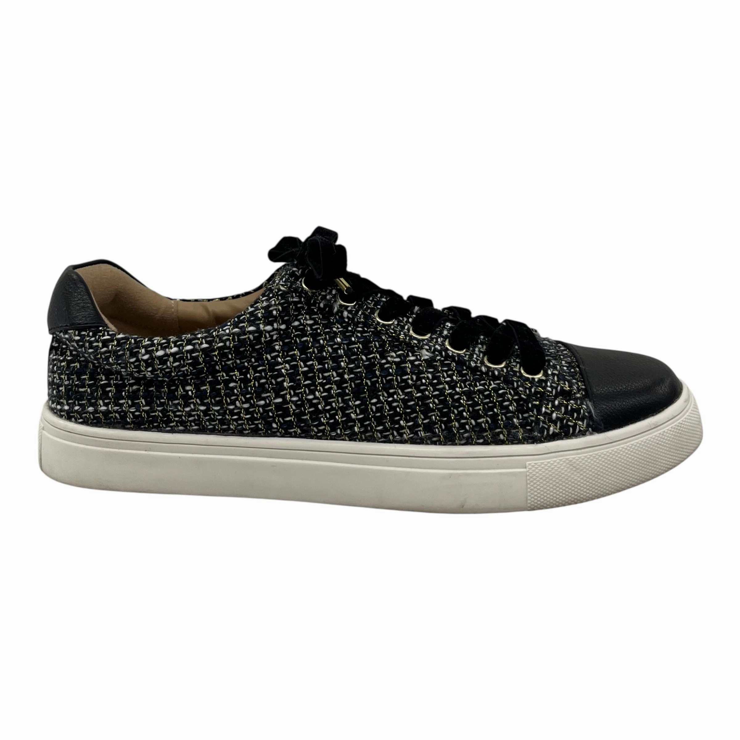 Fashionable Style Cushion Line Shoes Sneakers By Loft In Black & Blue, Size:8.5