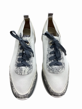 Shoes Sneakers By Louise Et Cie In Beige, Size: 8 Minimalist Construction High Density Foam Layer