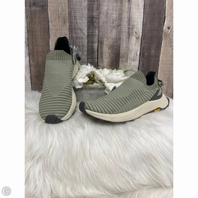 Quick Drying Liner Shoes Sneakers By Merrell In Green, Size: 10