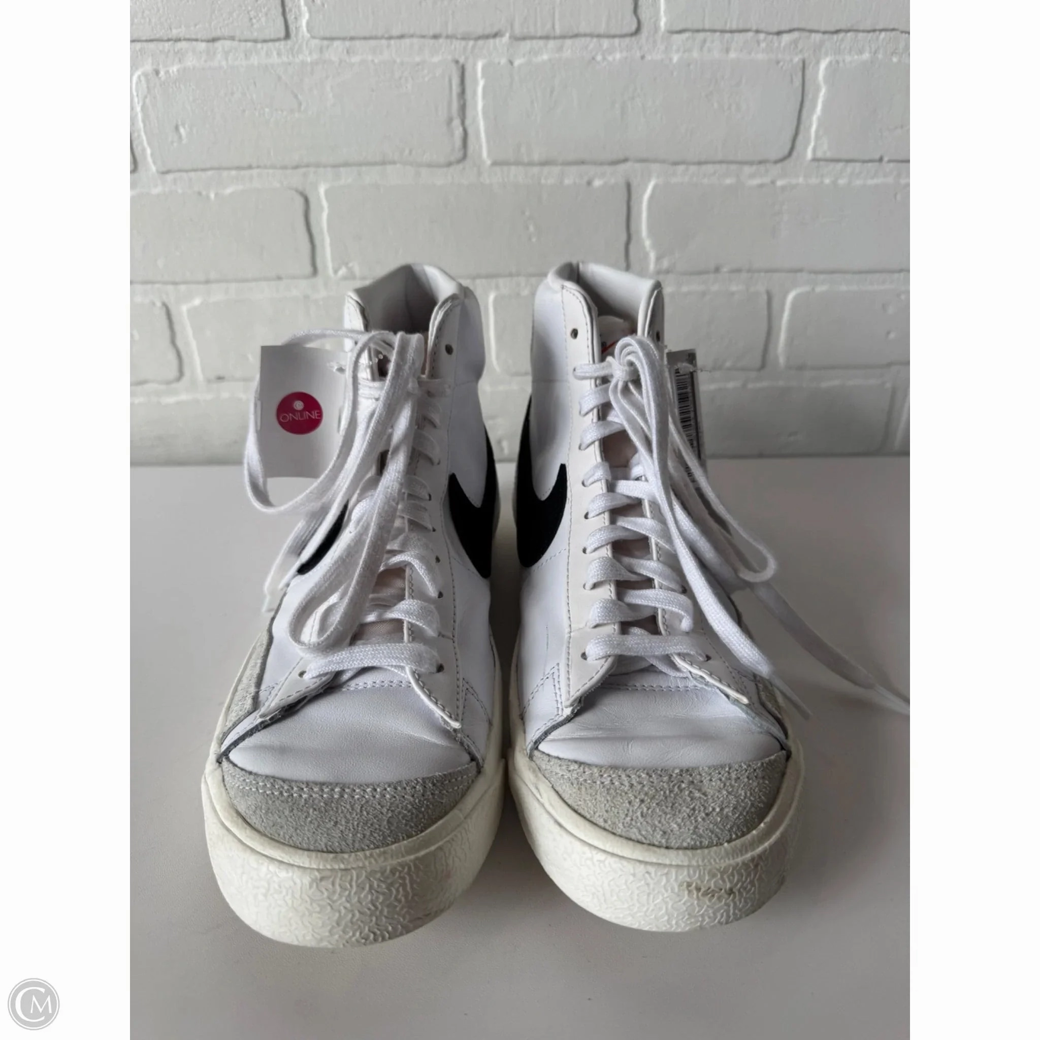 Shoes Sneakers By Nike In Black & White, Size: 11 Practical