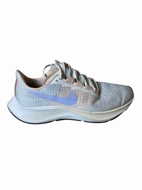 Shoes Sneakers By Nike In Cream, Size: 8 Odor Control Technology
