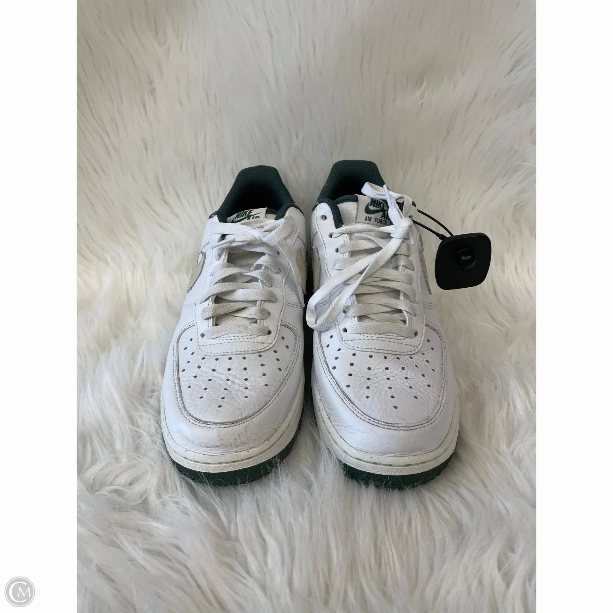 Shoes Sneakers By Nike In Green & White, Size: 9 Basketball Modern Flair