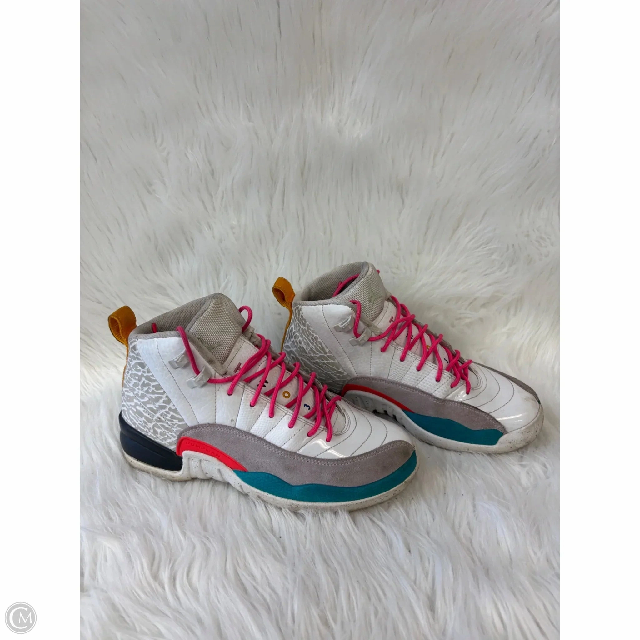 Shoes Sneakers By Nike In Multi-colored, Size: 7.5 Urban Athletic Stretch Material