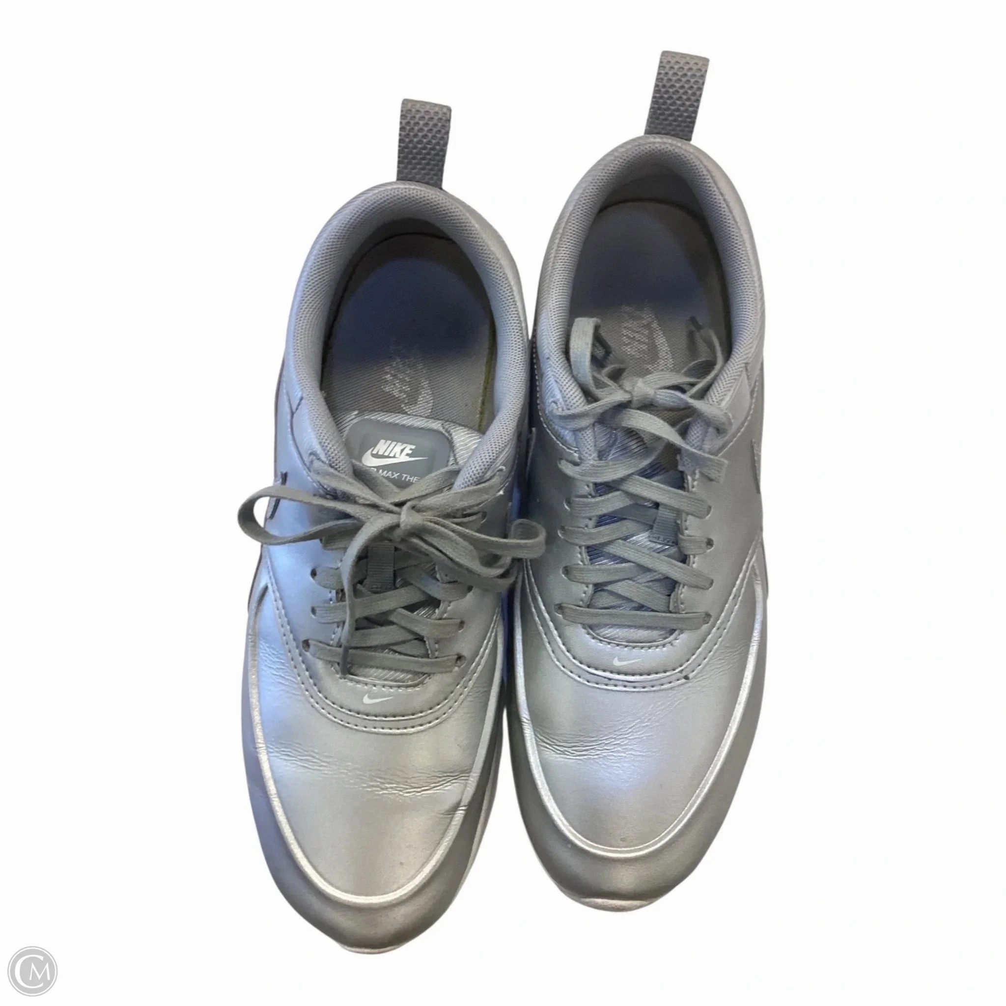 Shoes Sneakers By Nike In Silver, Size: 9 Adaptive Traction Treadmill Optimized