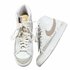 Shoes Sneakers By Nike In White, Size: 7 Comfortable Straps