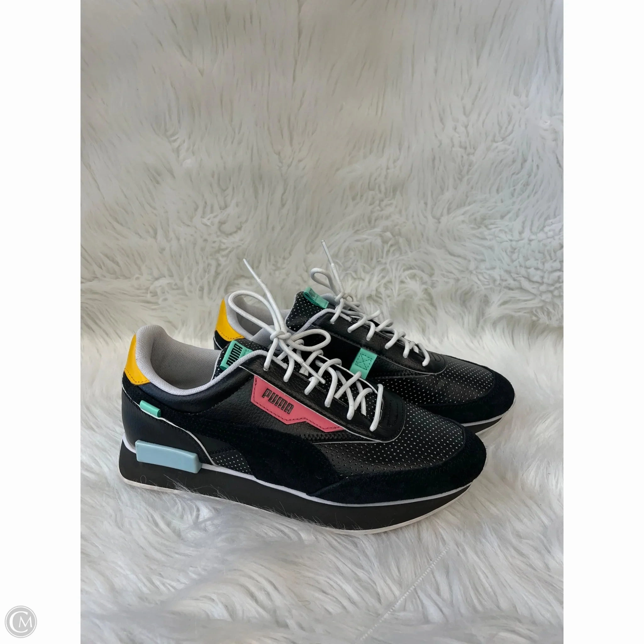 Shoes Sneakers By Puma In Multi-colored, Size: 7 Fashionable Sneaker Performance