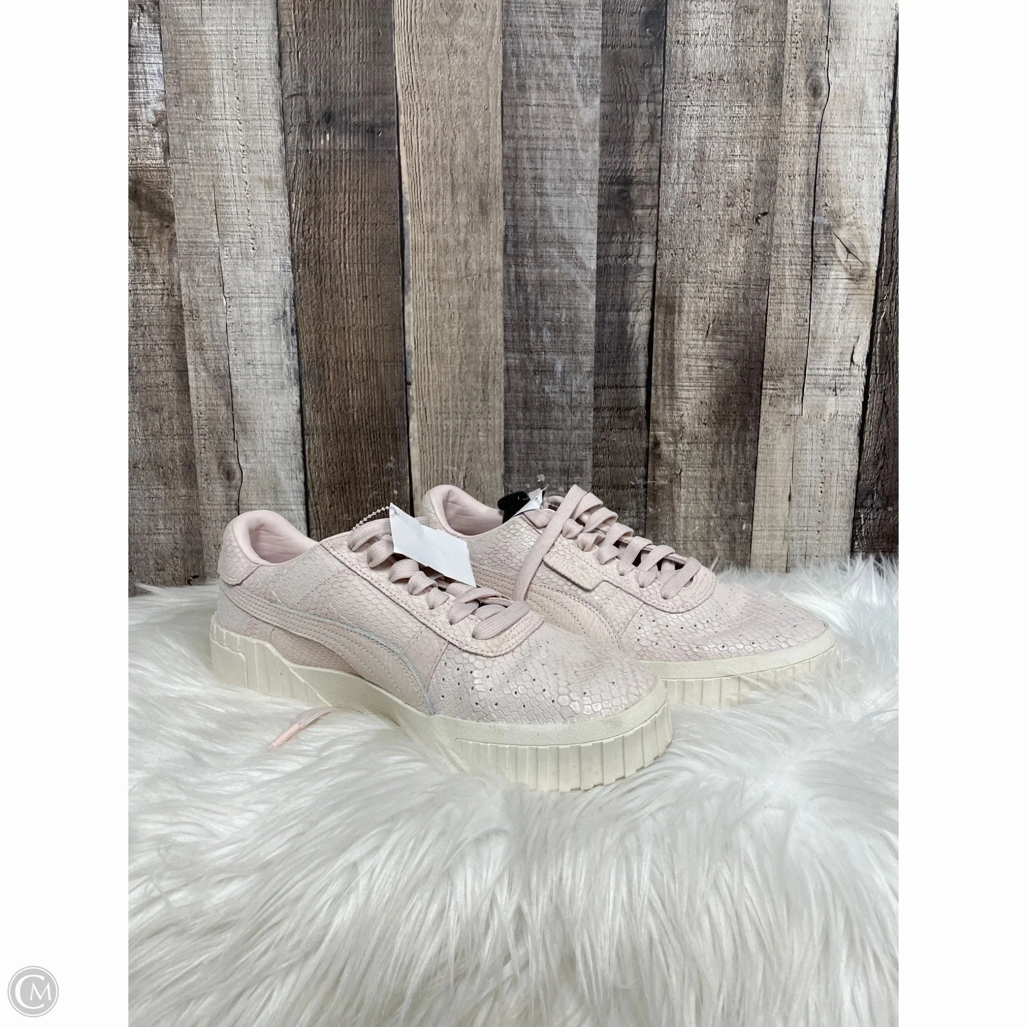 Shoes Sneakers By Puma In Pink, Size: 7.5 Injection Molded Construction