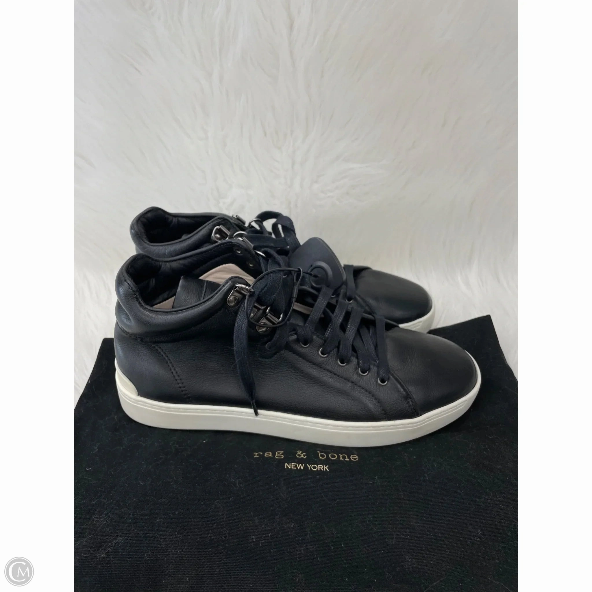 Smooth interior Shoes Sneakers By Rag And Bone In Black, Size: 9