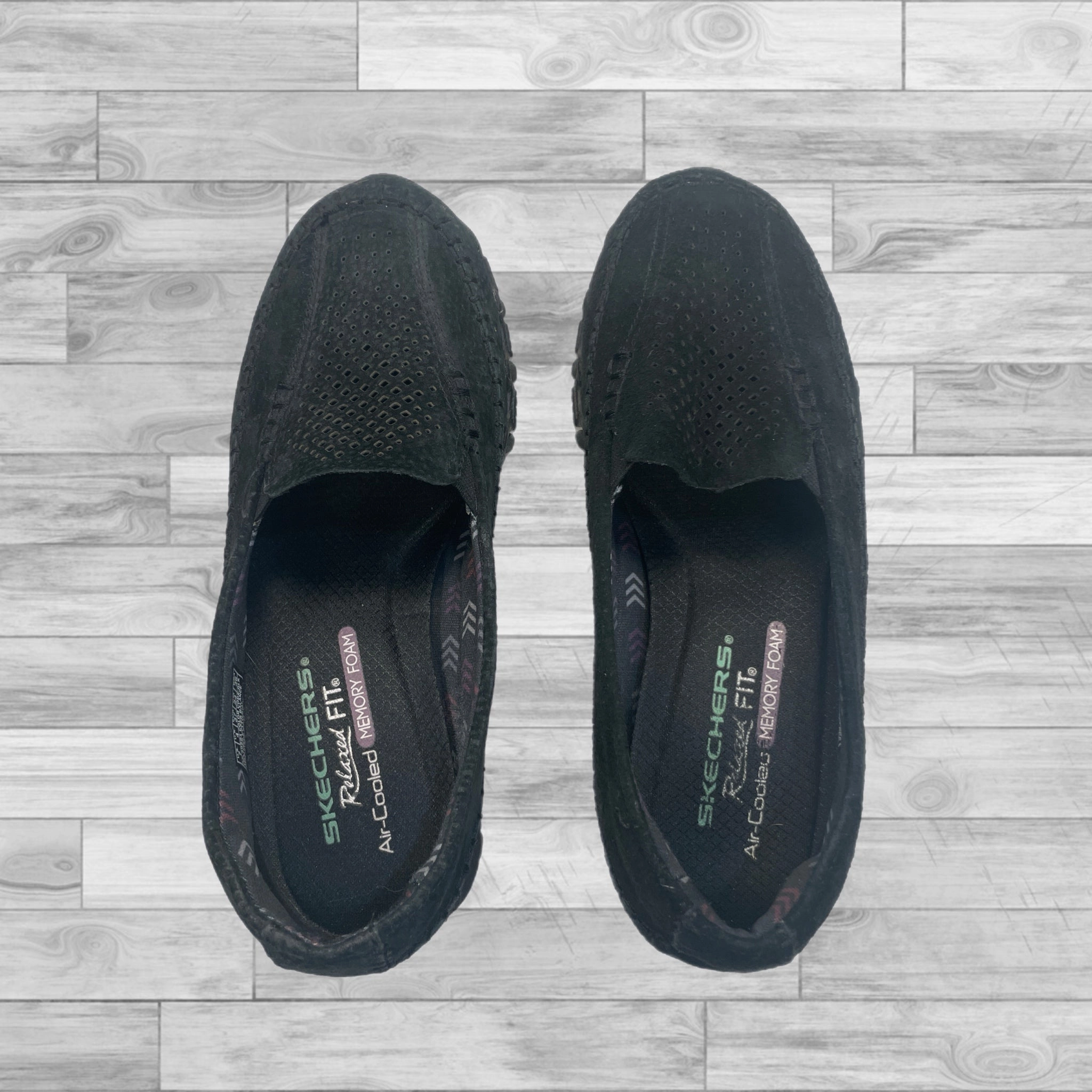 Shoes Sneakers By Skechers In Black, Size: 7 Canvas Fabric