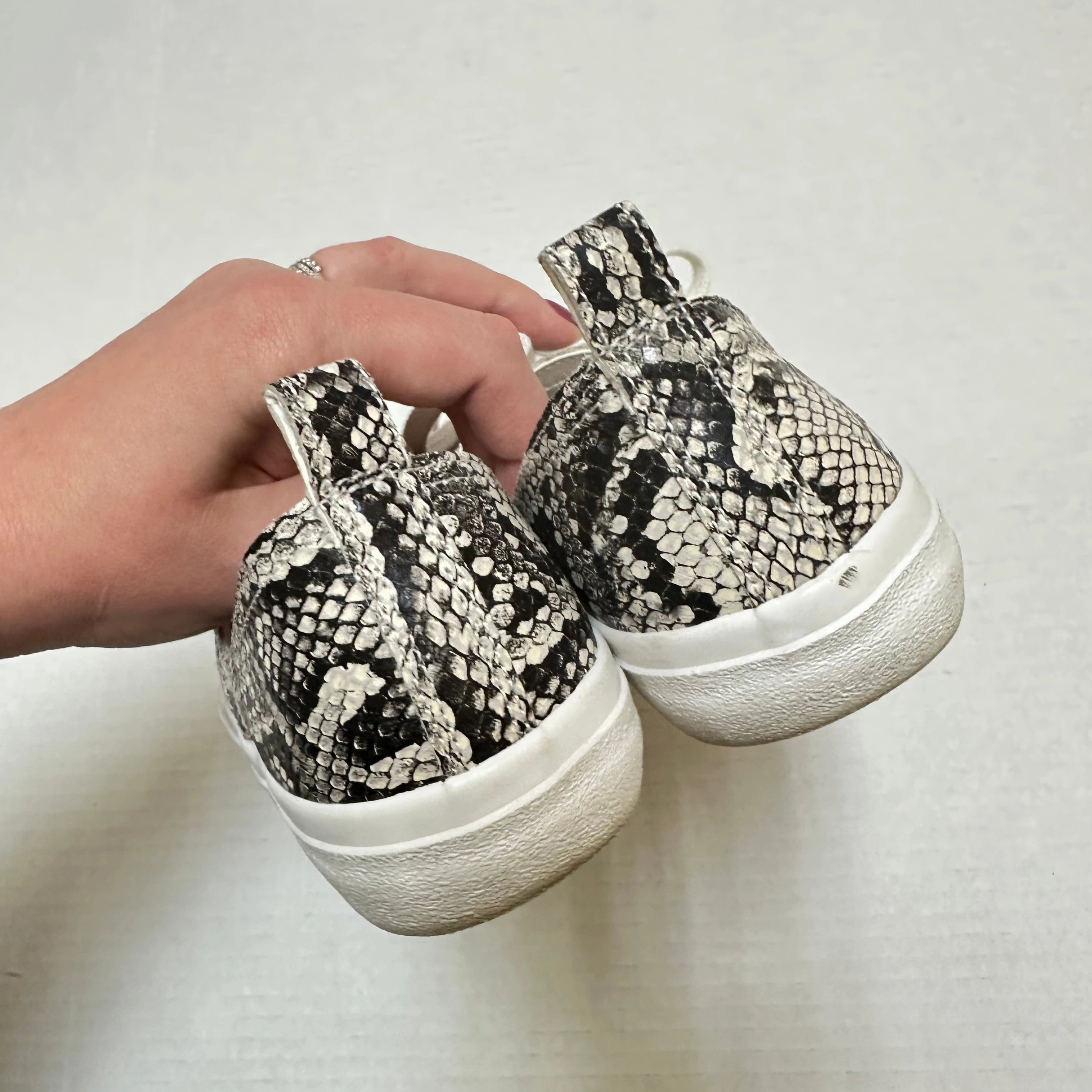 Shoes Sneakers By Sole Society In Snakeskin Print, Size:6 Vegan Leather Alternatives