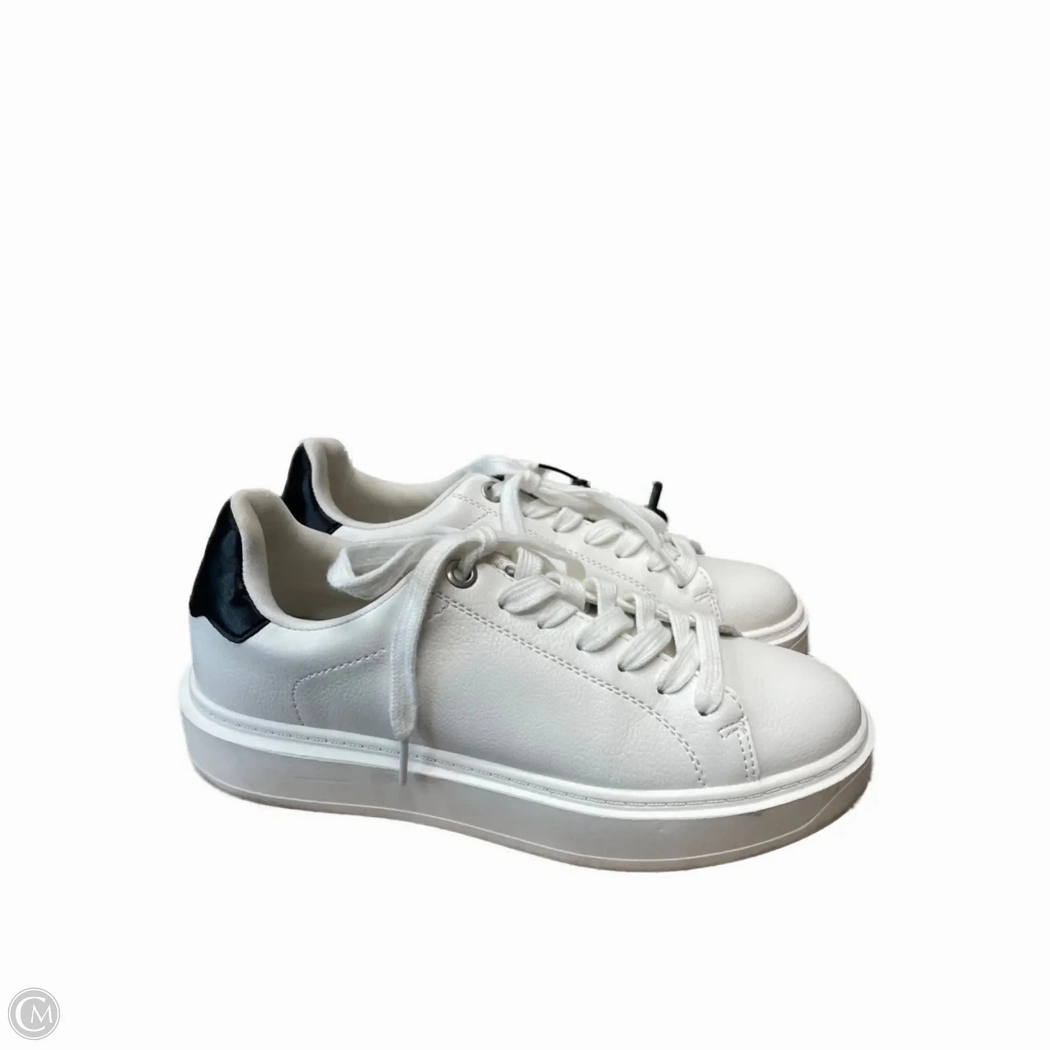Shoes Sneakers By Steve Madden In White, Size: 7.5 Adjustable Tongue