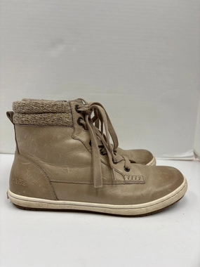 Neutral Tone Weekend Style Shoes Sneakers By Taos In Tan, Size: 8.5