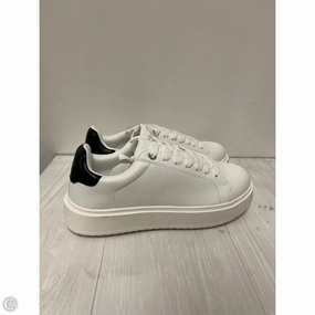 Foam Cushioning Shoes Sneakers By Torrid In White, Size: 10