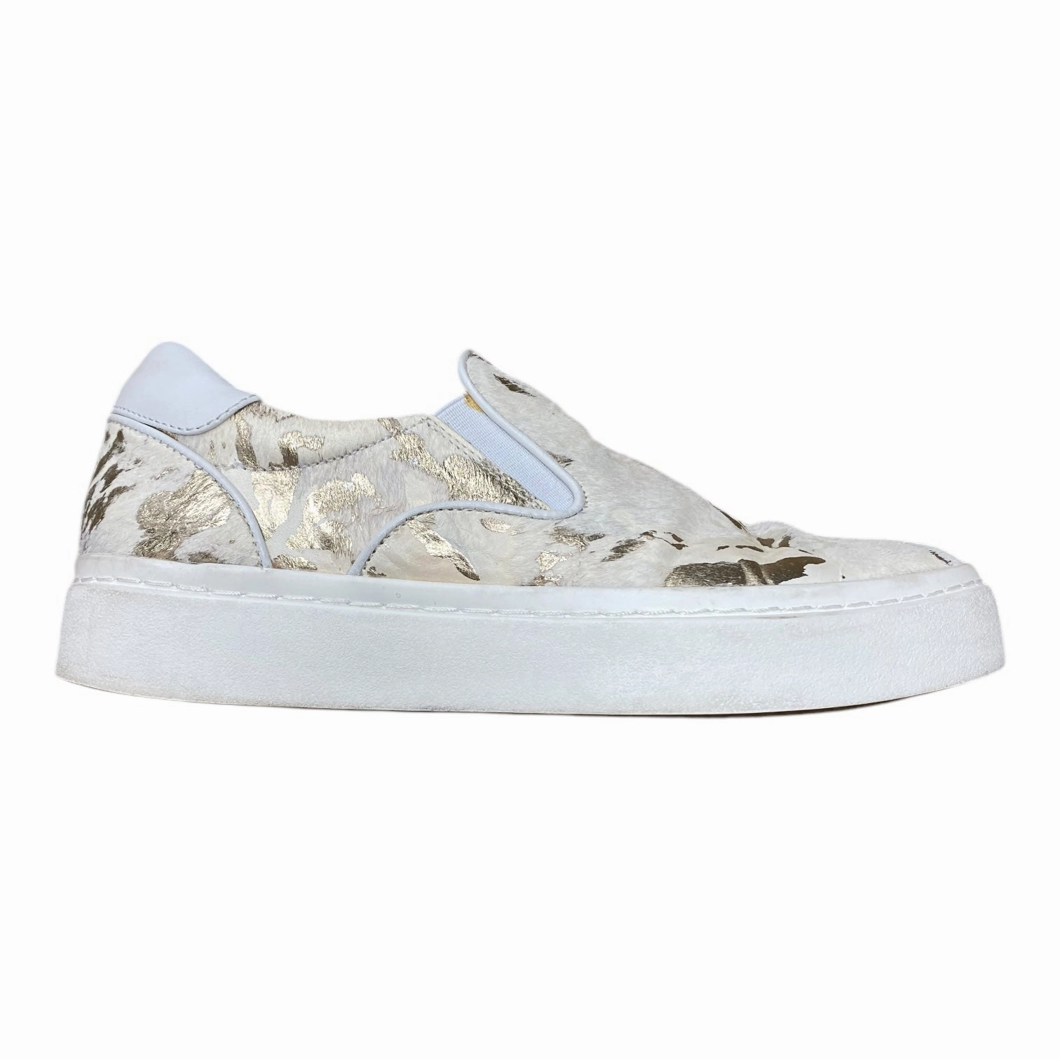 Shoes Sneakers By Vaneli In Cream, Size:5.5 Responsive Control