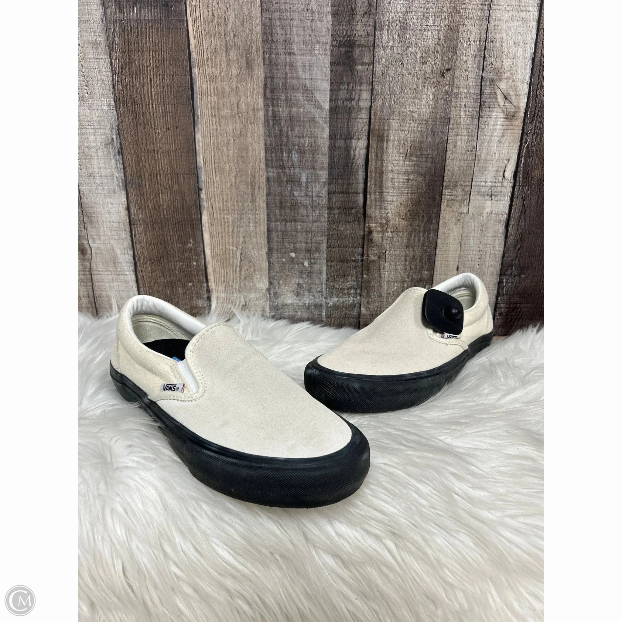 Shoes Sneakers By Vans In Cream, Size: 8 comfort feature Abrasion Pads