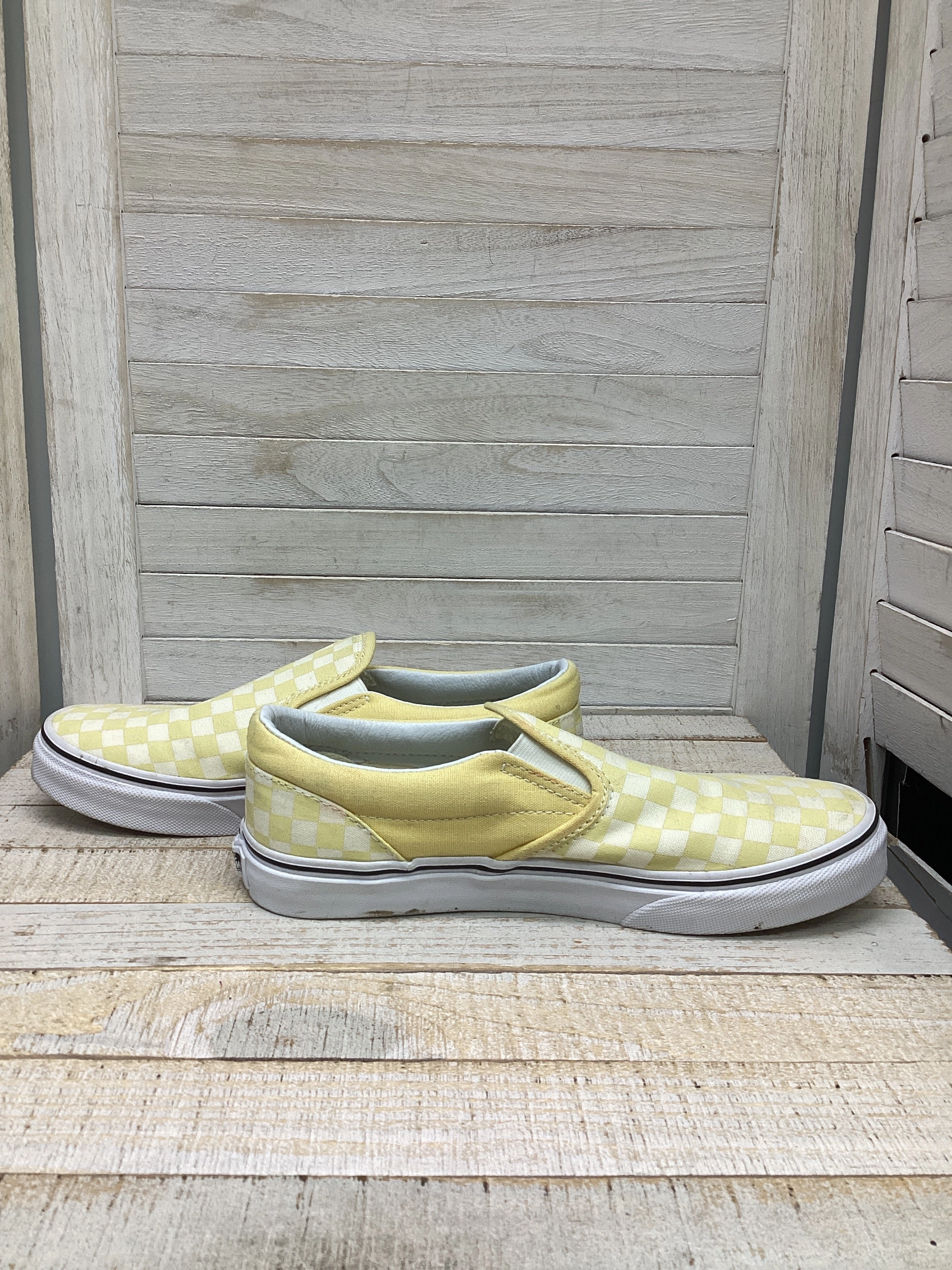 Sneakers Shoes Sneakers By Vans In Yellow, Size: 5.5