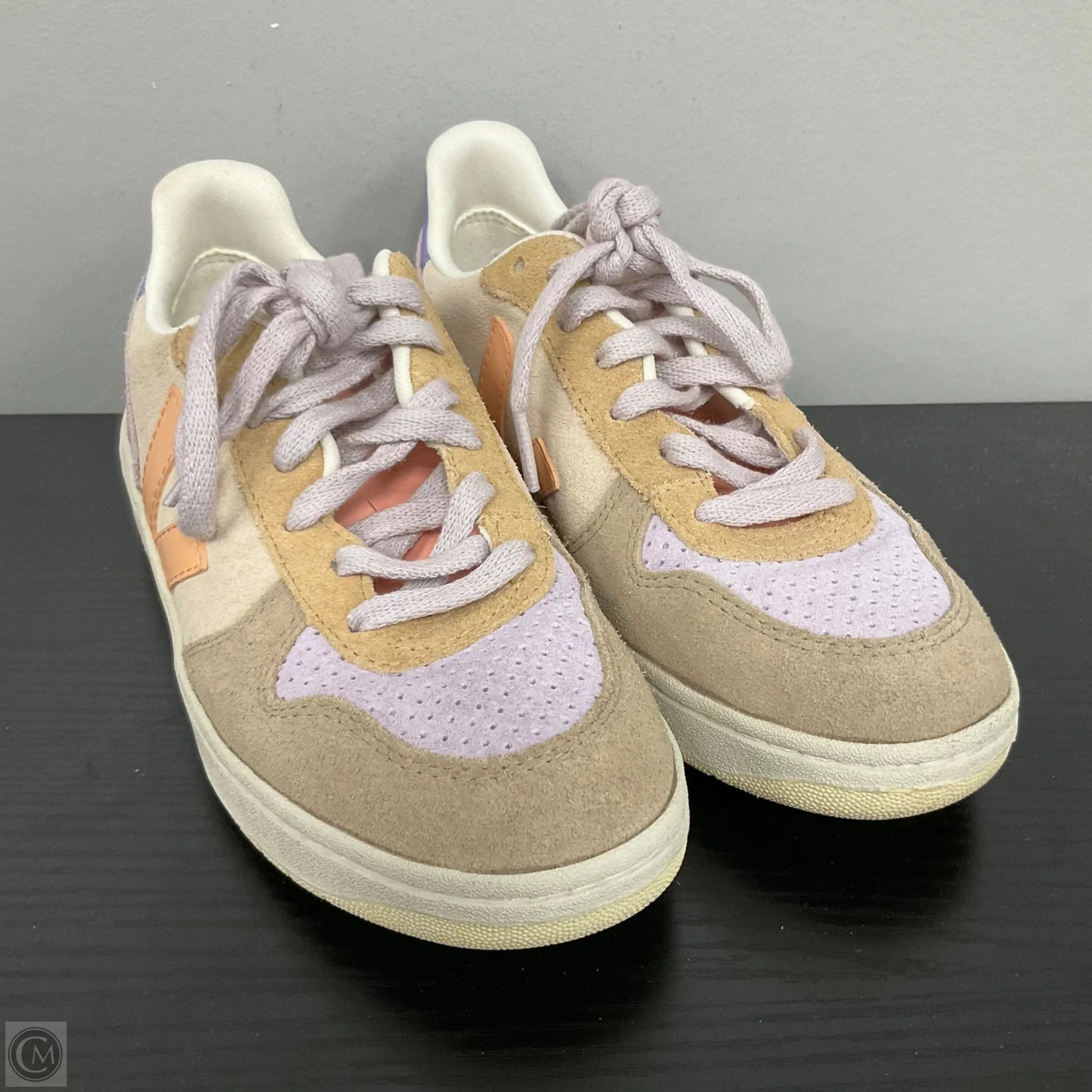 Shoes Sneakers By Veja In Multi-colored, Size: 5 ArchSupport