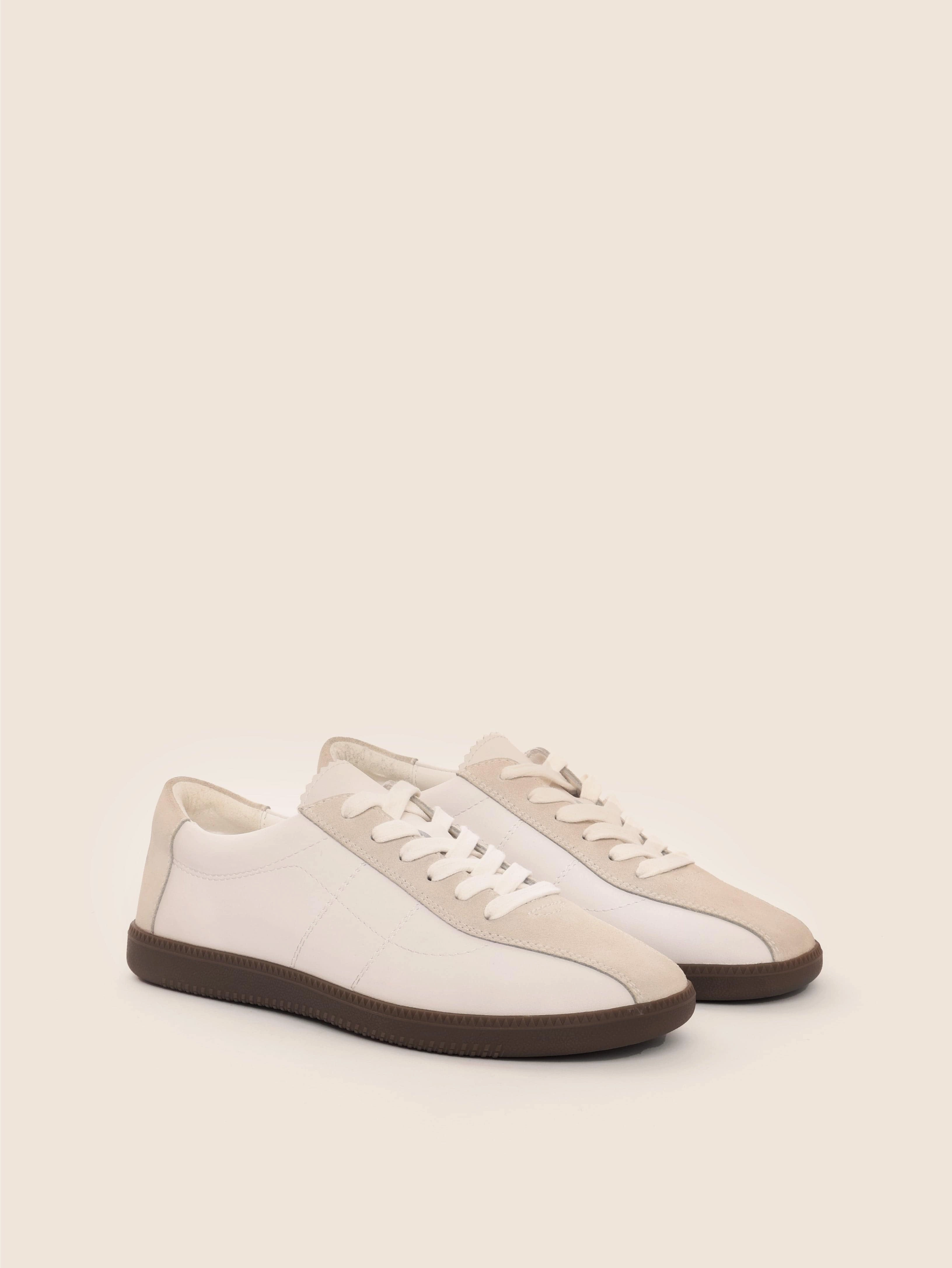 Simone White Trainer Spring Bounce