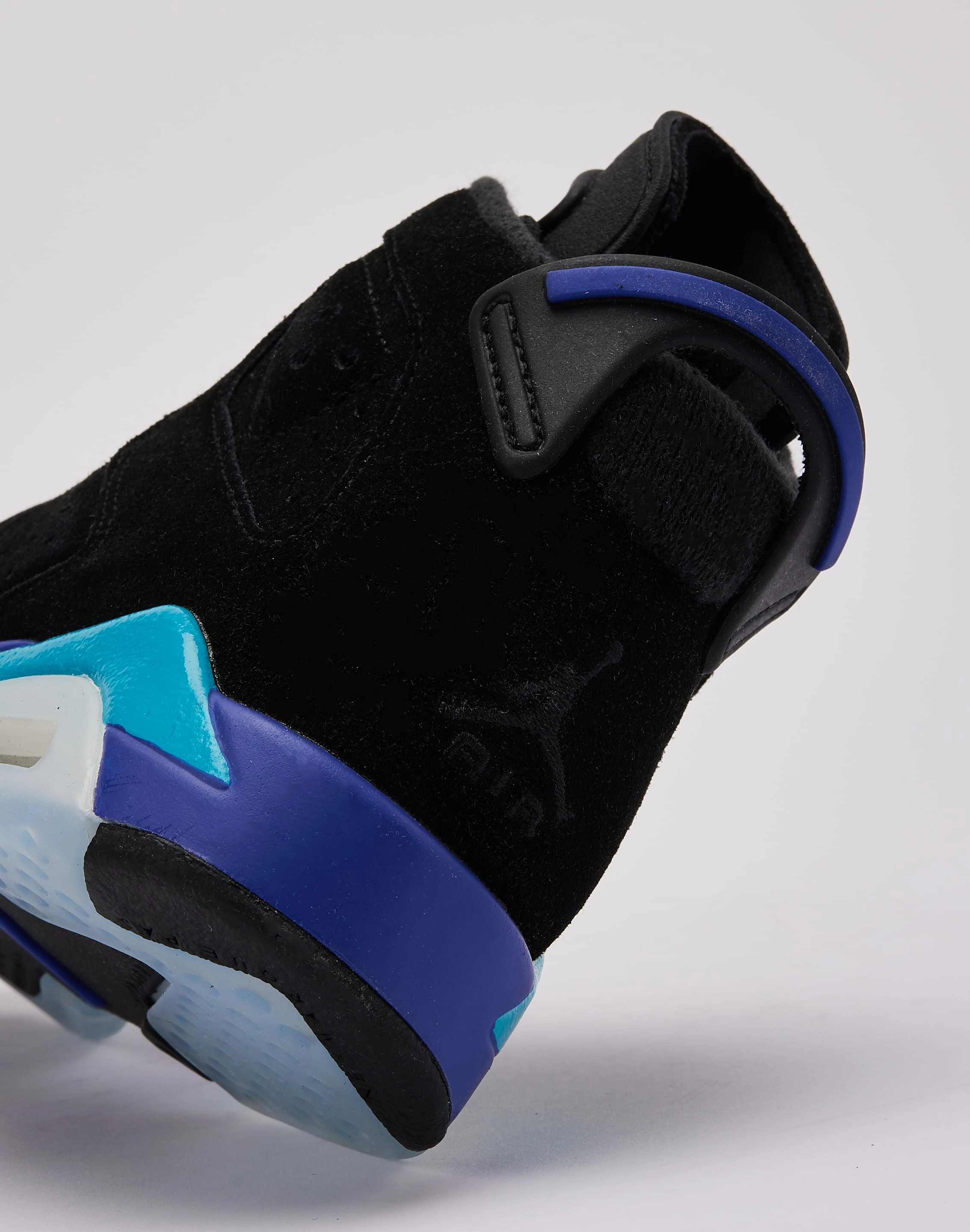 Jordan Air Jordan 6 Retro 'Aqua' Grade-School Flexible Motion Technology