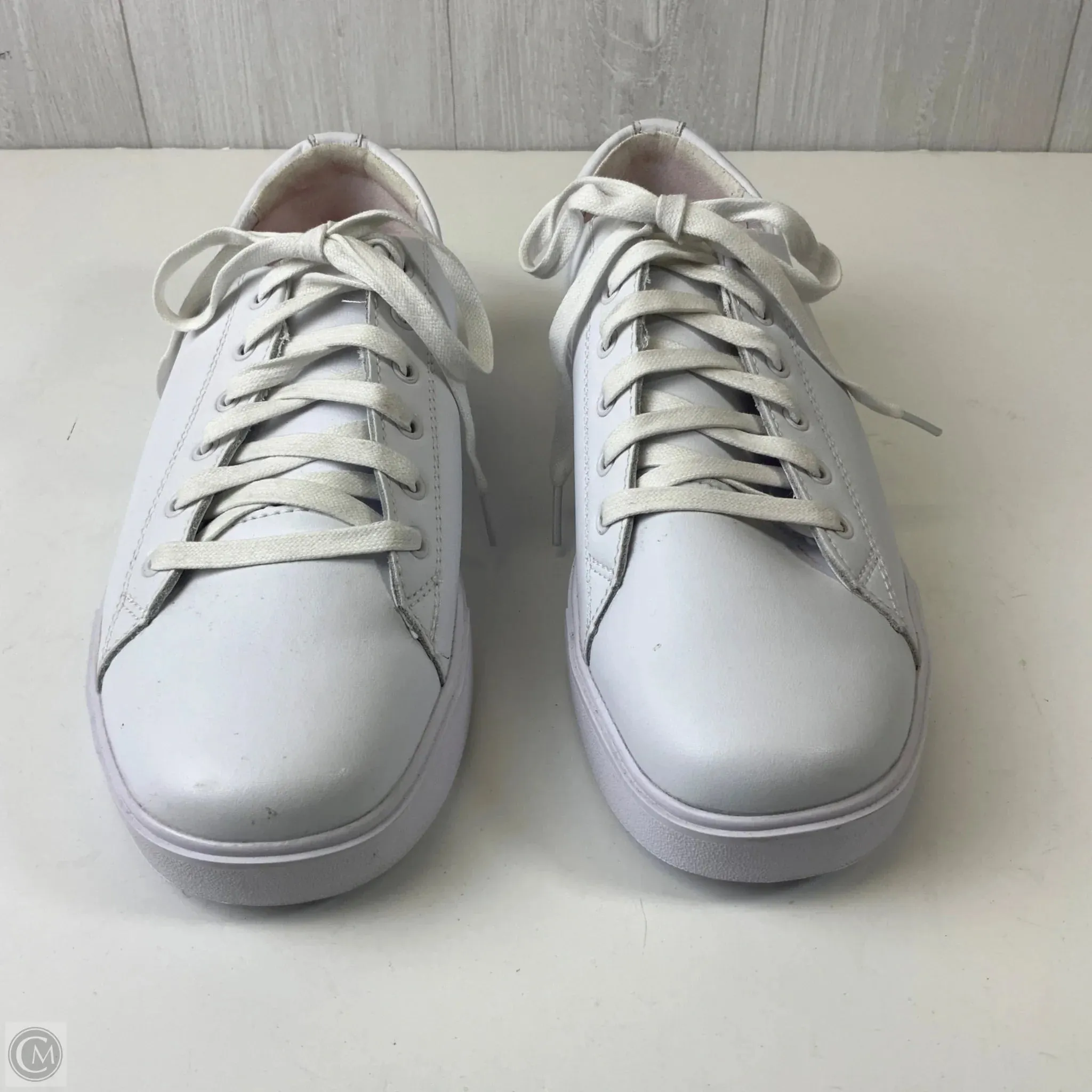 Shoes Sneakers By Clothes Mentor In White, Size: 10.5 Boosted fit Comfort-Oriented