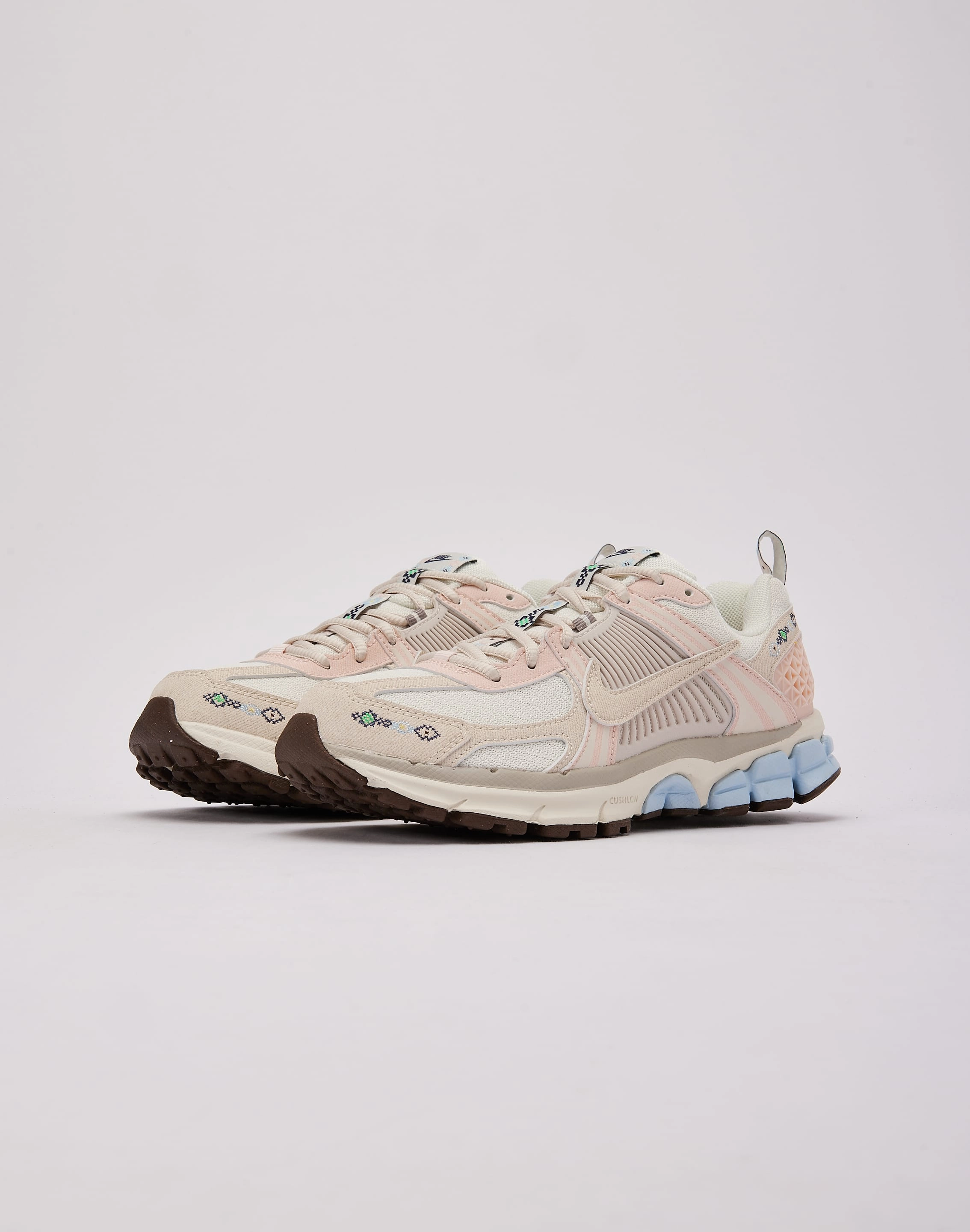 Nike Zoom Vomero 5 Grade-School running in a plateau shoes Quick Dry Upper