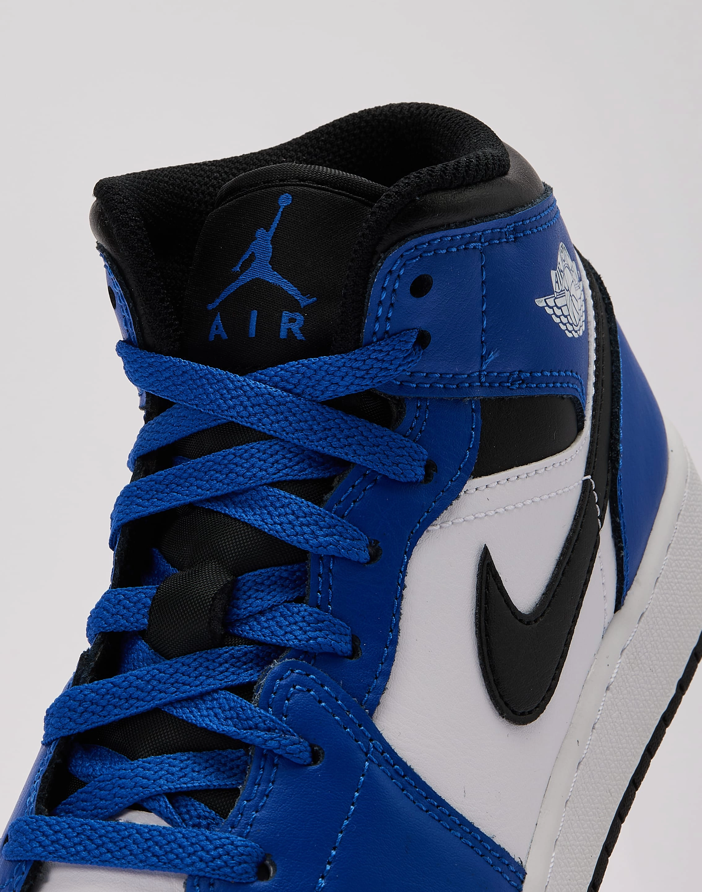Jordan Air Jordan 1 Mid Grade-School Waterproof kids' shoes