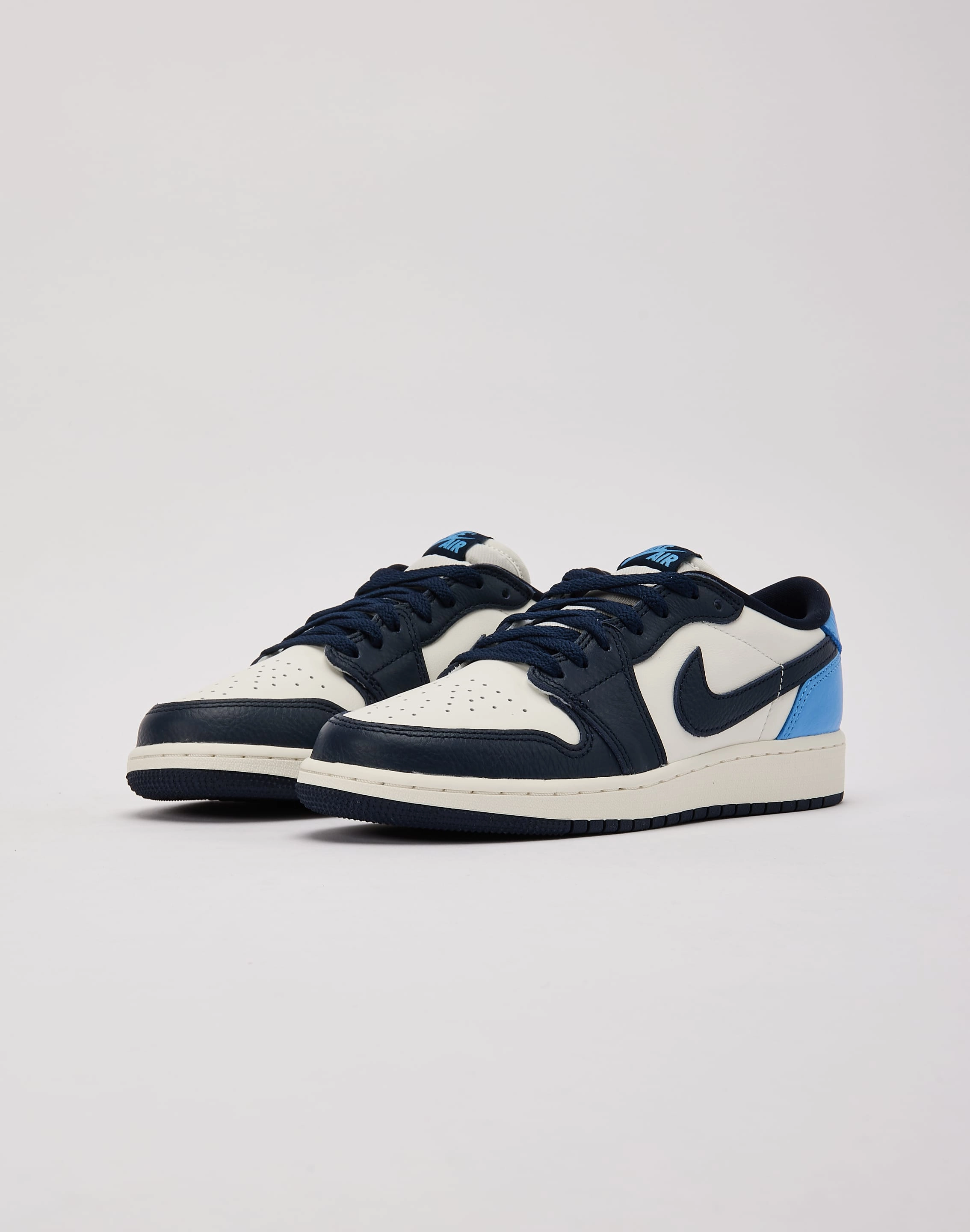 Jordan Air Jordan 1 Retro Low OG 'Obsidian' Grade-School Easy Adjust Straps Anti Odor