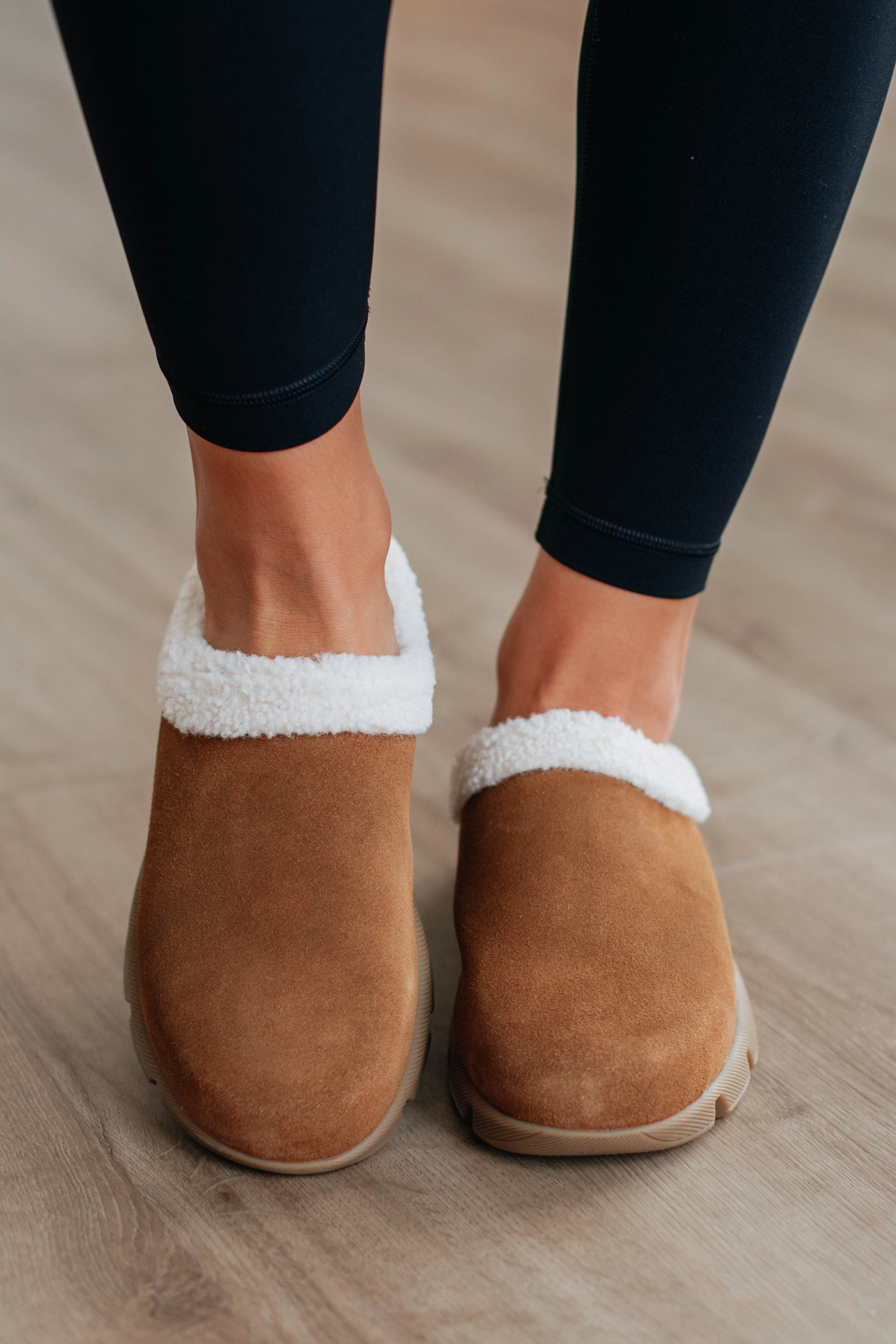 Club Night Yoga Base Sole Serenity Slippers