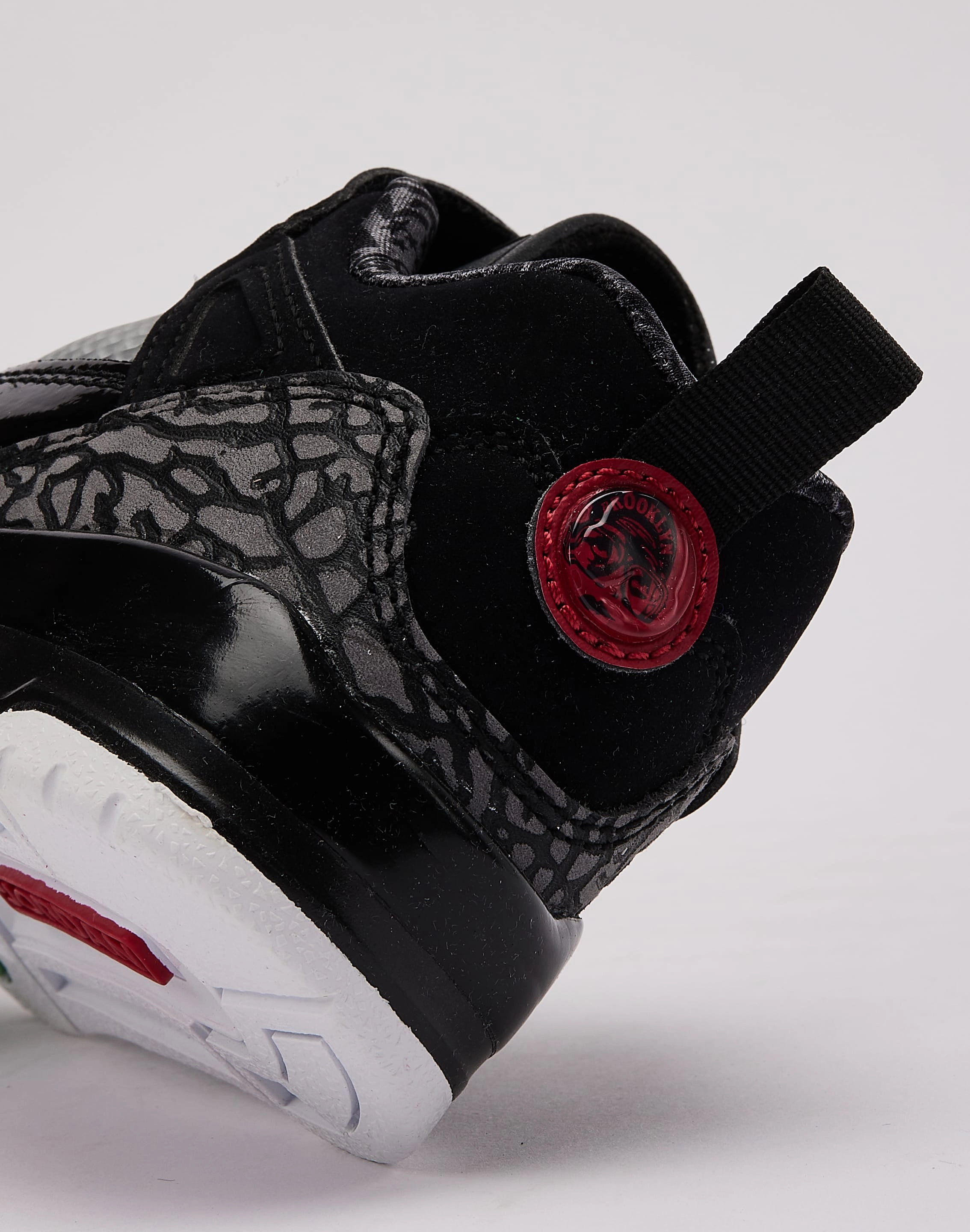 ThermalRegulation Double Stitched Seams Jordan Spizike Low Pre-School
