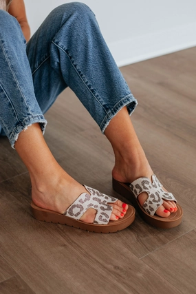 Quiet Step French Soft Sparkly Mood Sandals