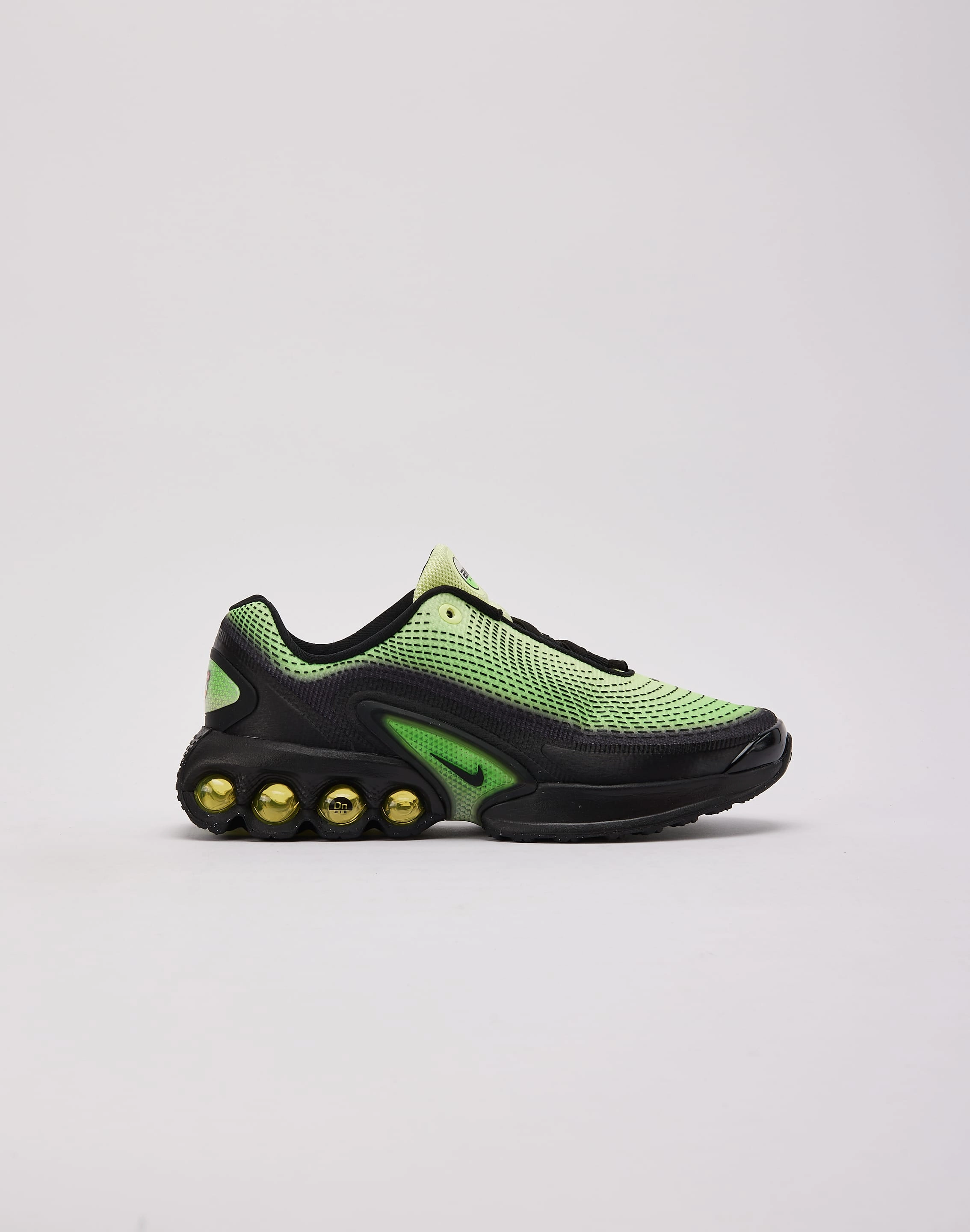 running with a lace - up closure Nike Air Max Dn Grade-School