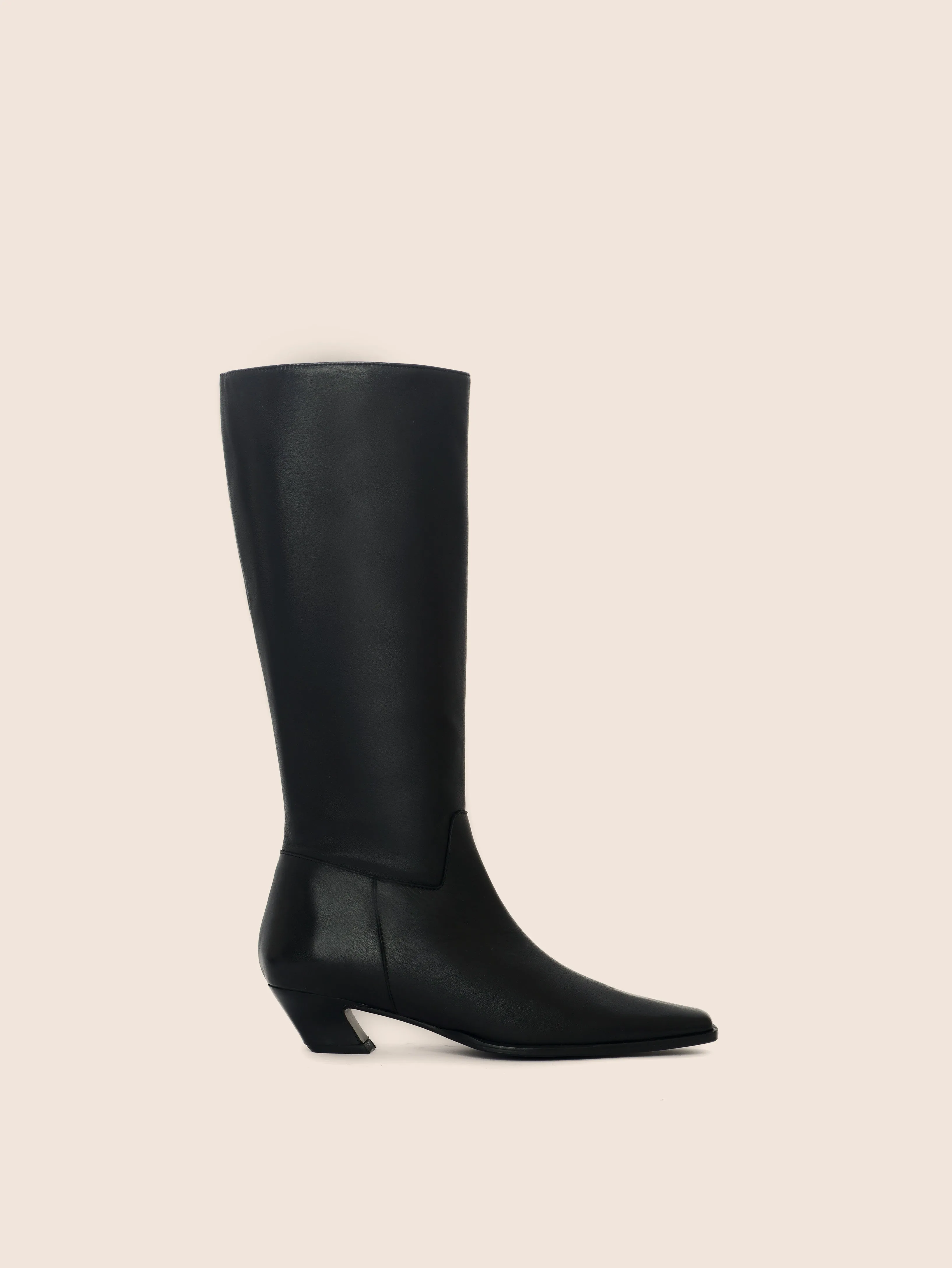 Elda Black Boot Adventurous Spirit