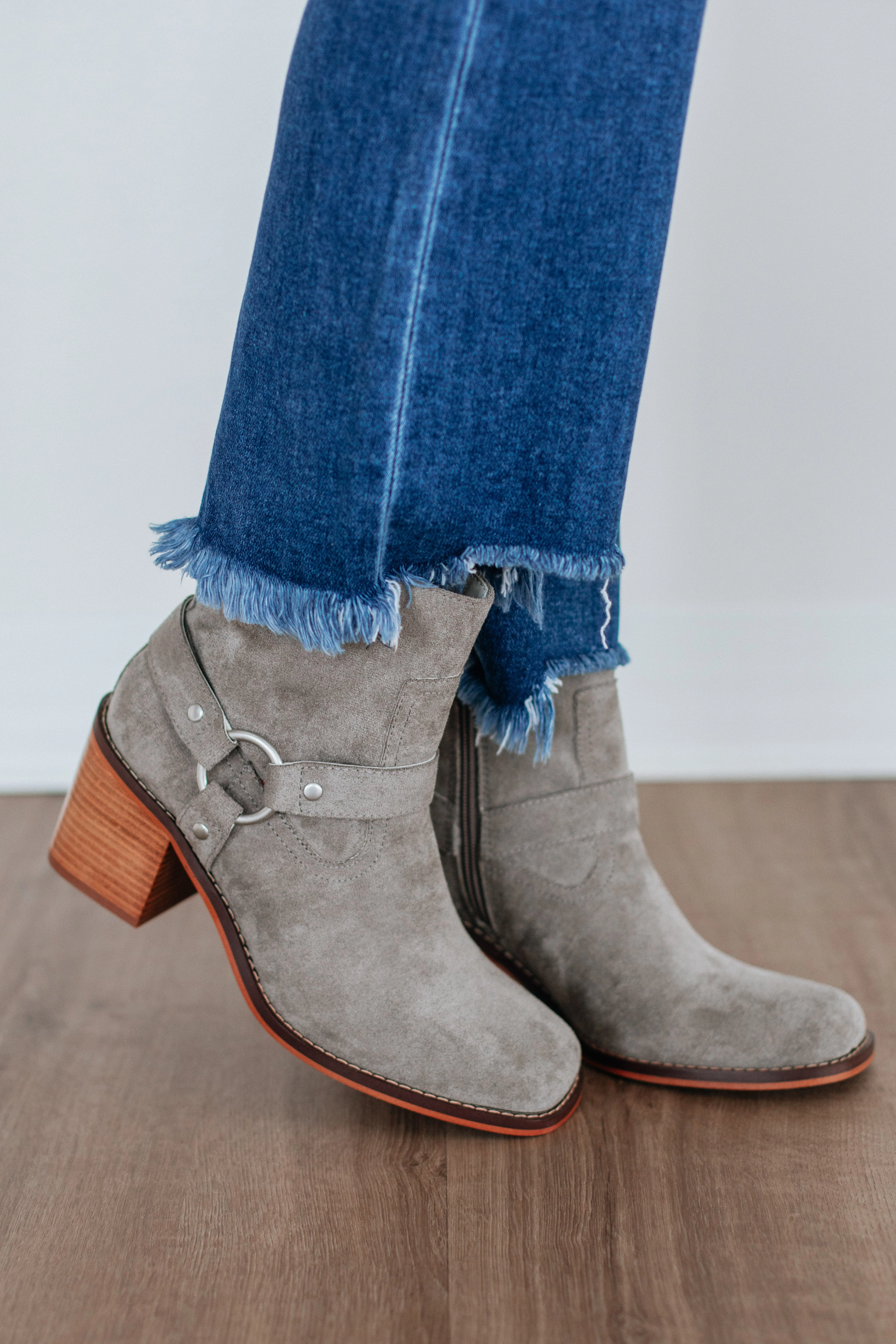 Eva Midsole Staying In My Lane Boots - Charcoal