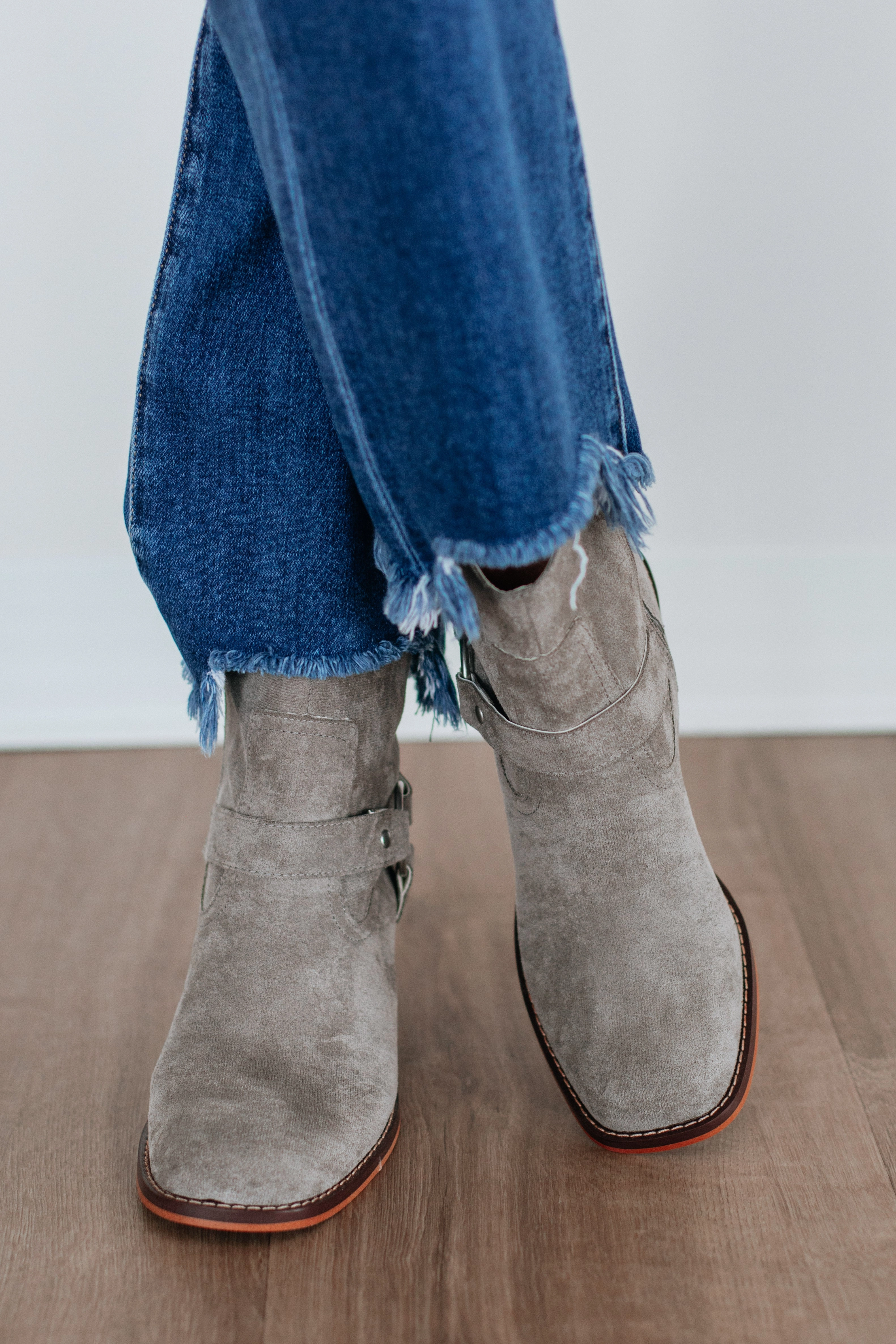 Staying In My Lane Boots - Charcoal Move Light