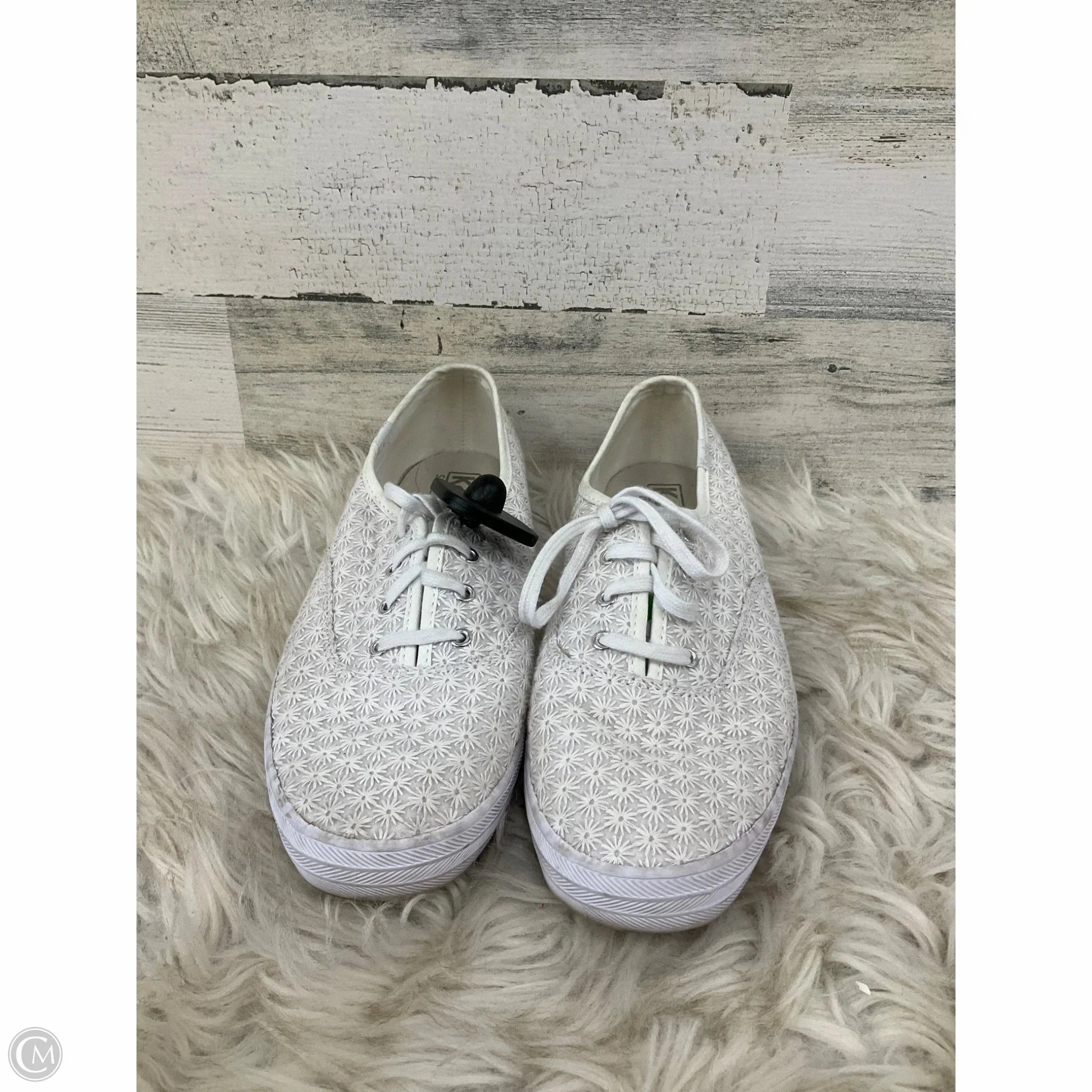 Shoes Sneakers By Keds In White, Size: 10 Supportive Heel Counter Tread Easy