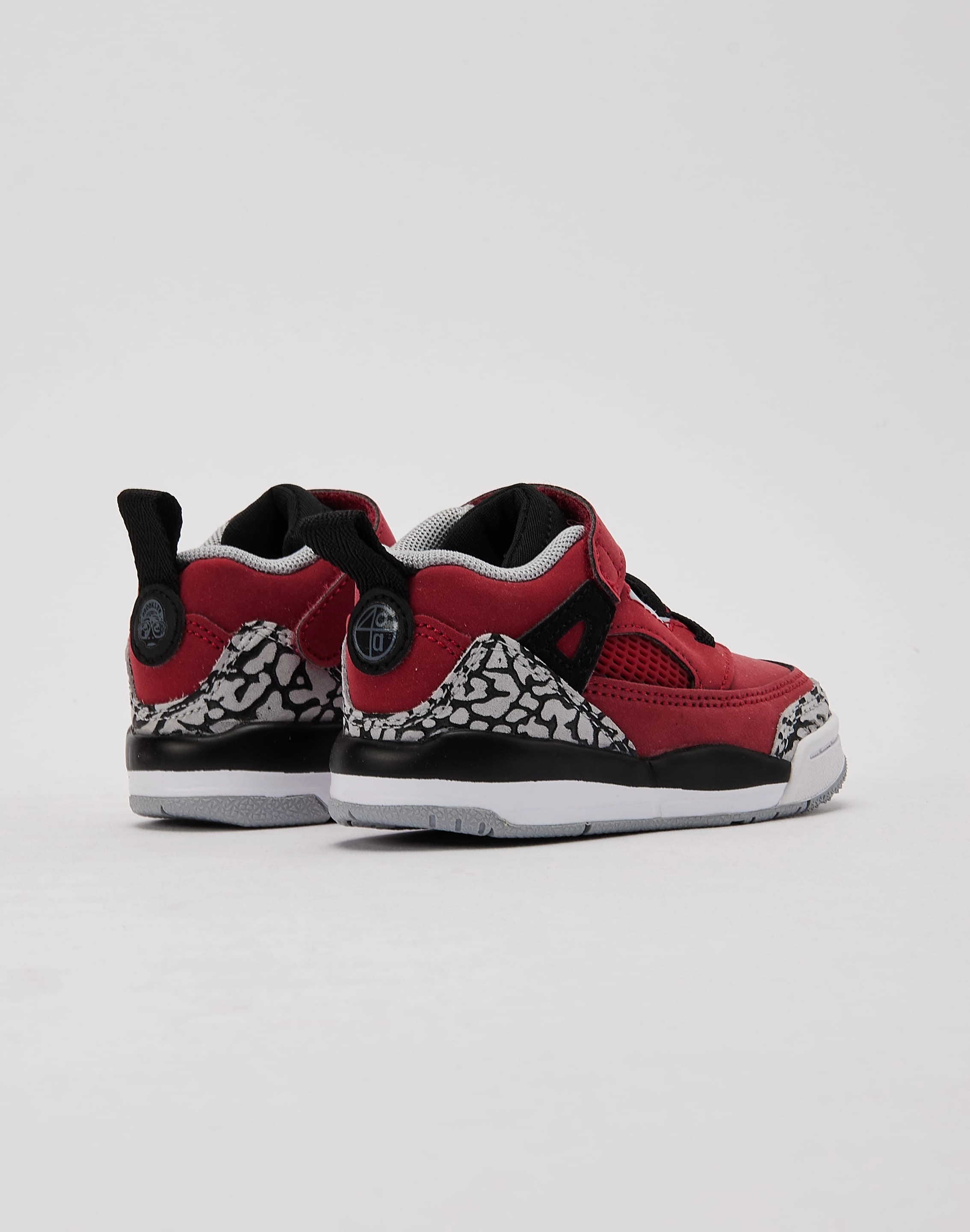 Jordan Spizike Low Toddler Thermoregulating Lining Little ones' items