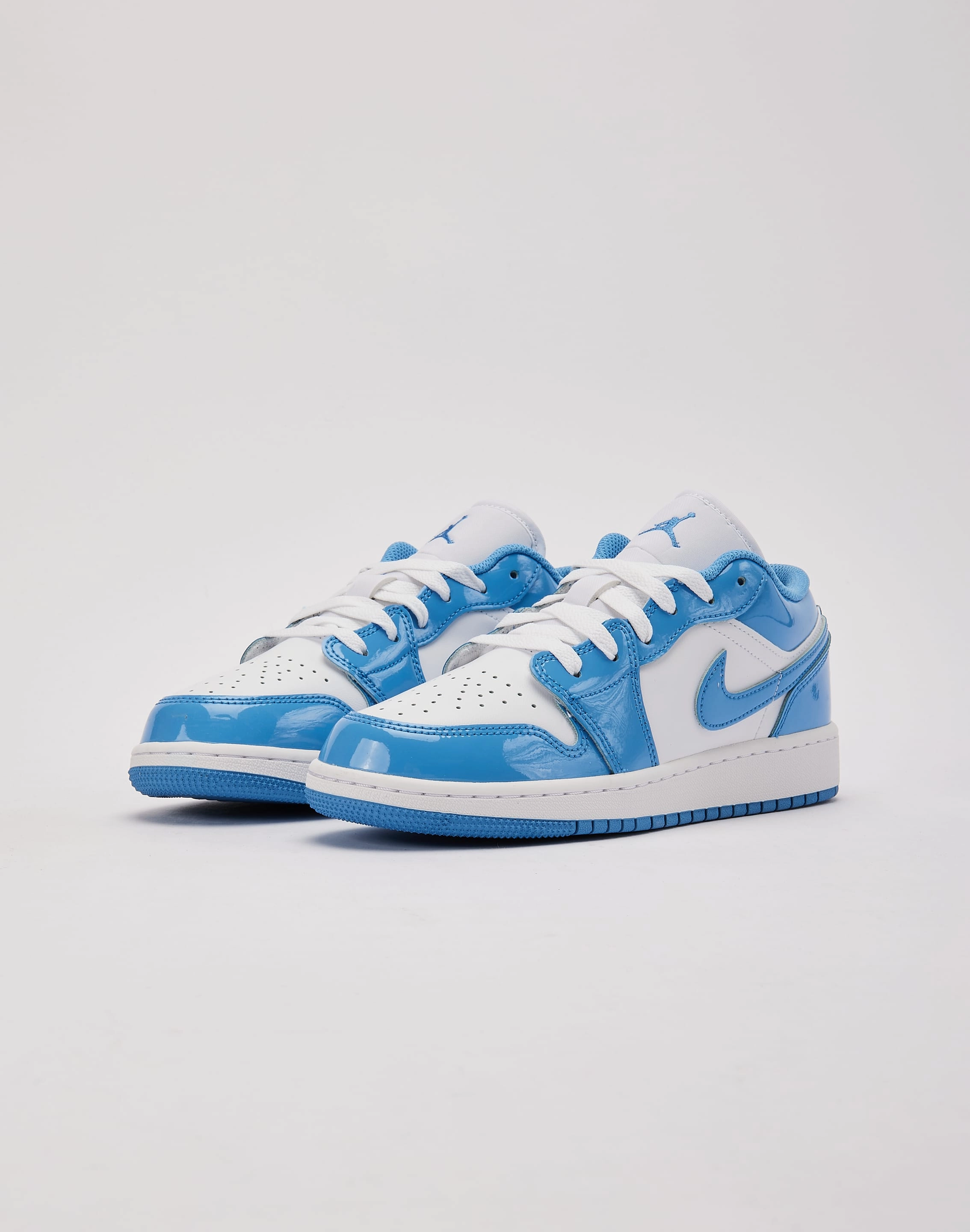 Jordan Air Jordan 1 Low SE Grade-School Kids' winter shoes