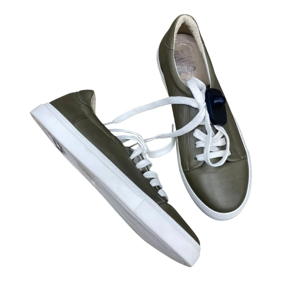 Fresh flexibility Shoes Sneakers By Bueno In Green, Size:10.5