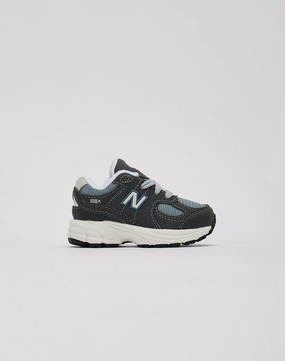 New Balance 2002R Toddler sports event participation